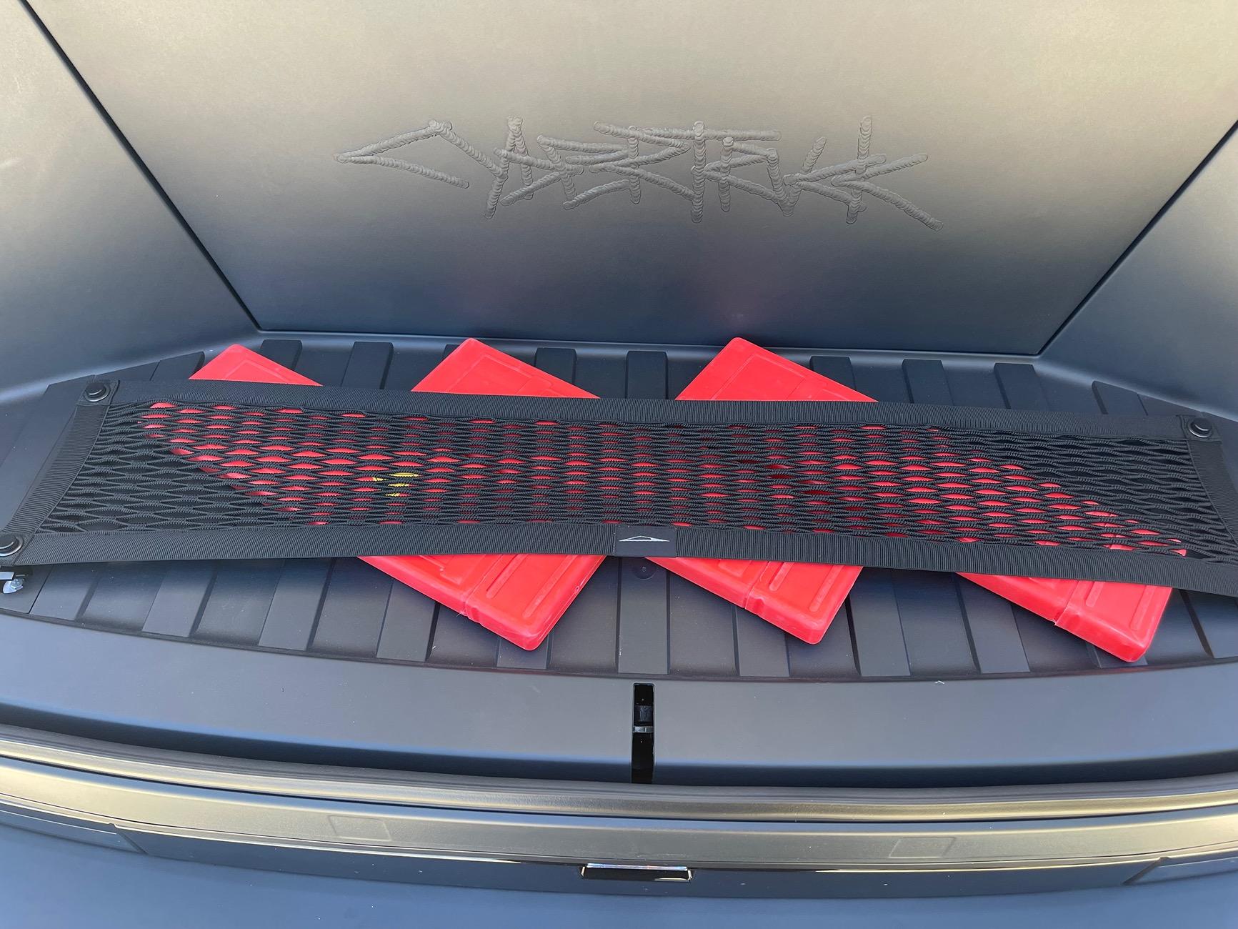 Tesla Cybertruck Finally installed some “Stuff.” IMG_6548
