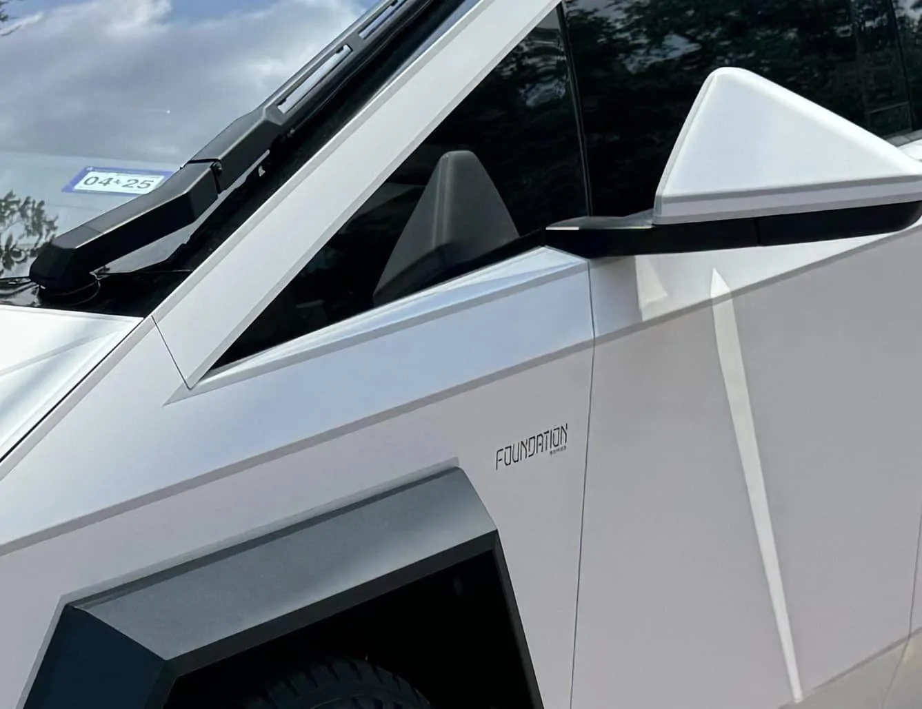 Tesla Cybertruck WHITE Vinyl Wrap & PPF Cybertruck -- Photos & Videos 3M Matte White Vinyl Wrap + 3M white reflective tape = %22tron%22 look 4