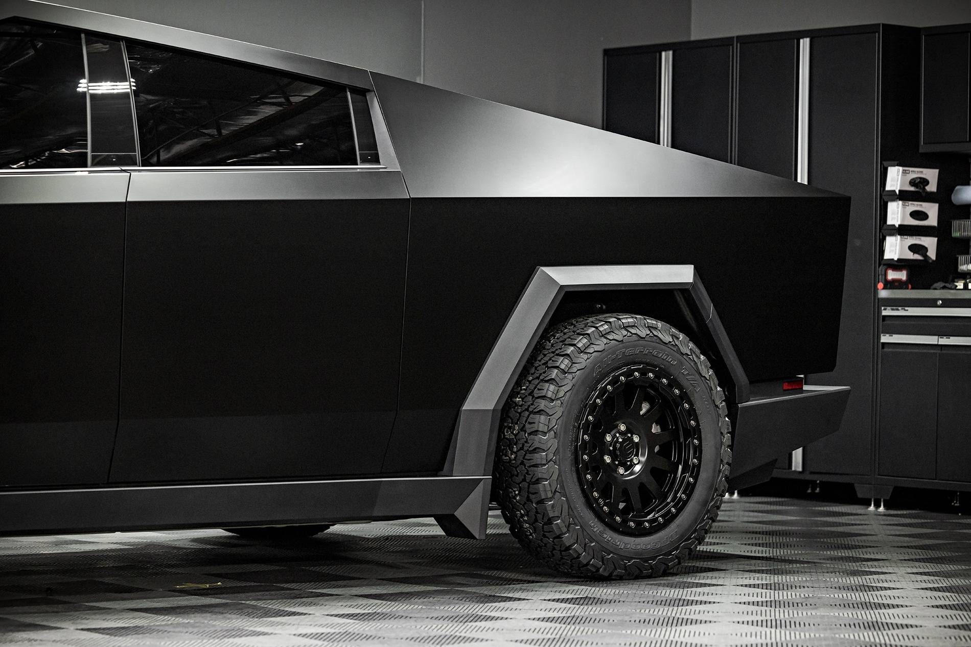Tesla Cybertruck Customer Highlight: Frozen Black Pure PPF & UP-03 Beadlock Wheels BPAS Vinny la Barbera Cybertruck 1920px  (21)