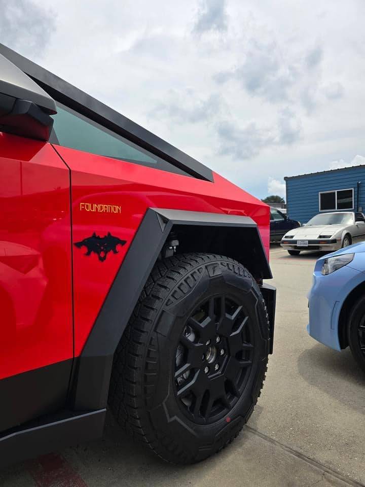 Tesla Cybertruck UPPF Passion Red + Gloss Black Roof & Pillar Delete + Tinted Cyberbeast UPPF Passion Red + Gloss Black Roof & Pillar Delete + Tinted Cyberbeast Cybertruck 2