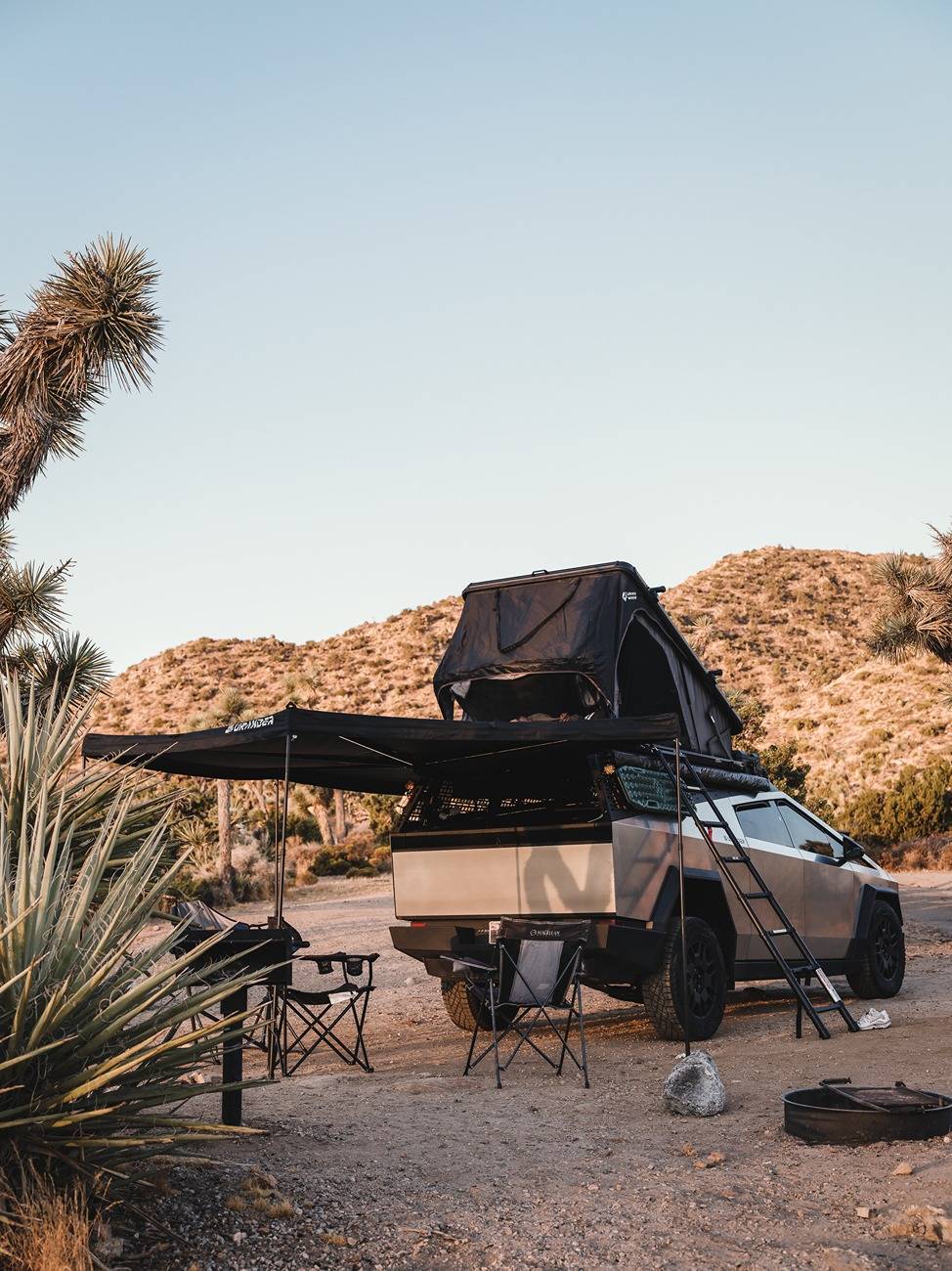 Tesla Cybertruck Joshua Tree Adventure with the Cybertruck – Overlanding Setup, CyberTent Mode, and LED-Lit Awning (Urander) DSCF6360-3