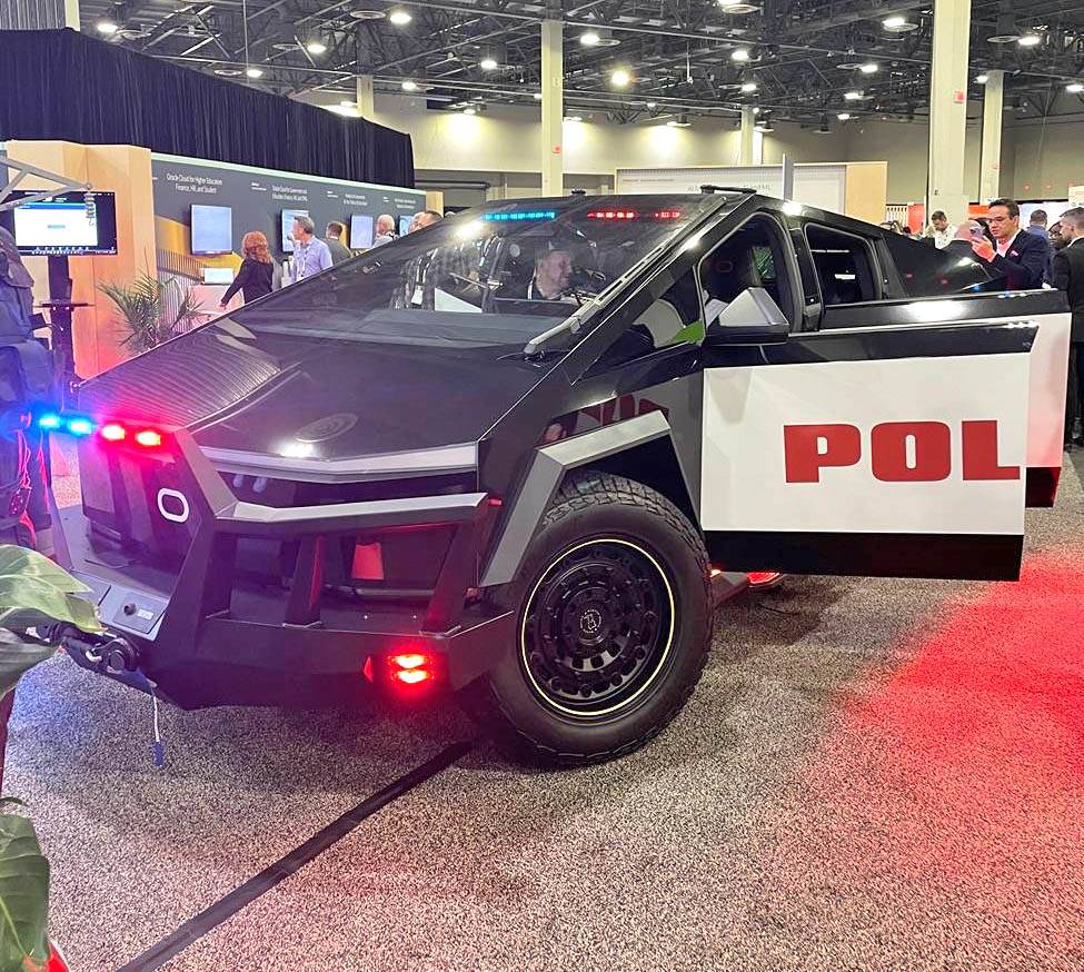 Tesla Cybertruck Oracle Cybertruck Police Truck w/ Winch Front Bumper cybertruck police vehicle truck w: winch bumper