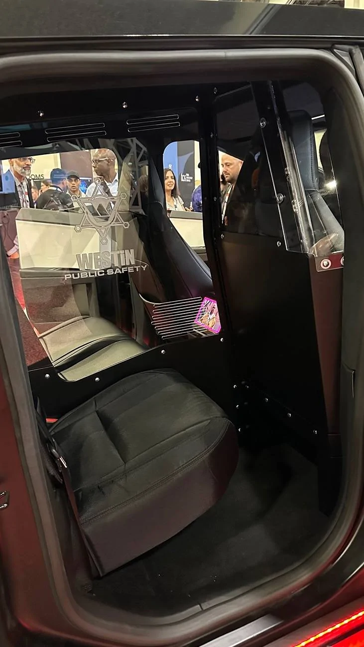Tesla Cybertruck Oracle Cybertruck Police Truck w/ Winch Front Bumper IMG_7295