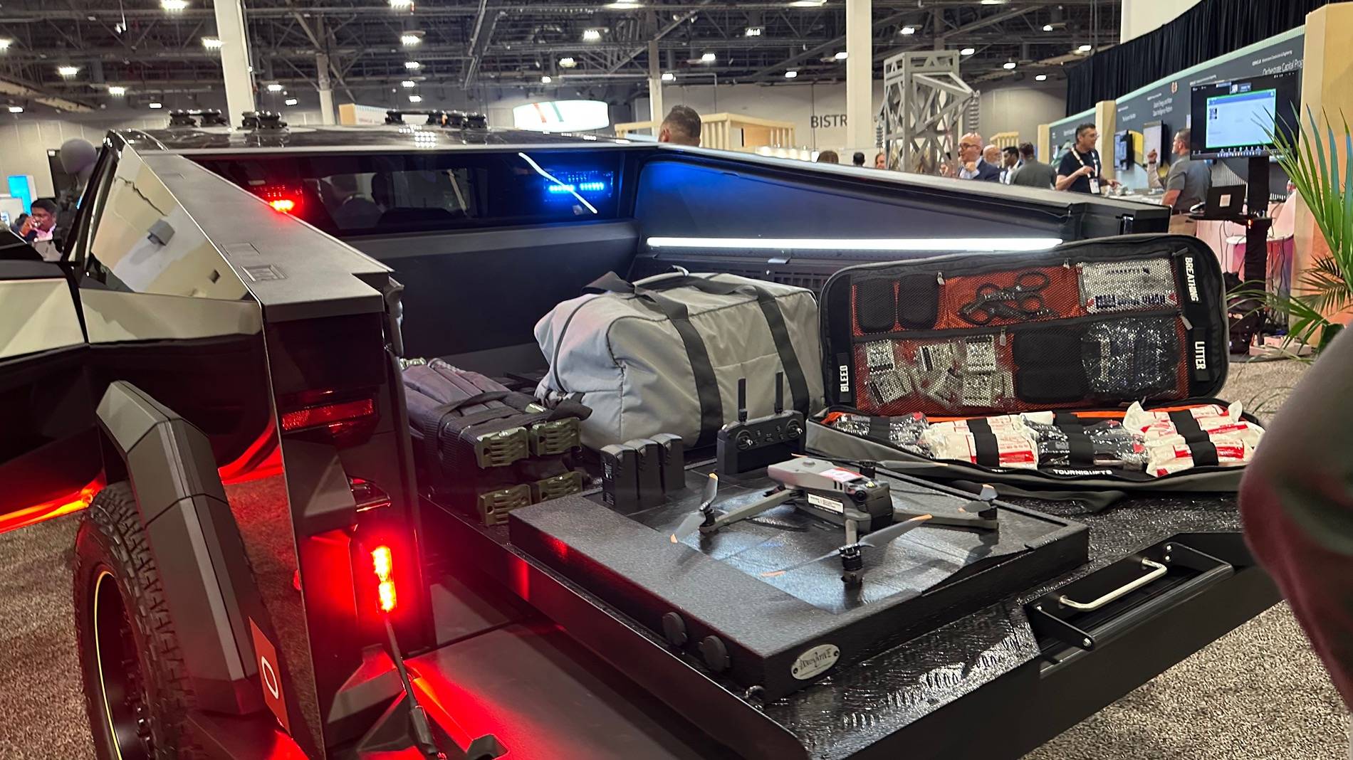Tesla Cybertruck Oracle Cybertruck Police Truck w/ Winch Front Bumper IMG_7293