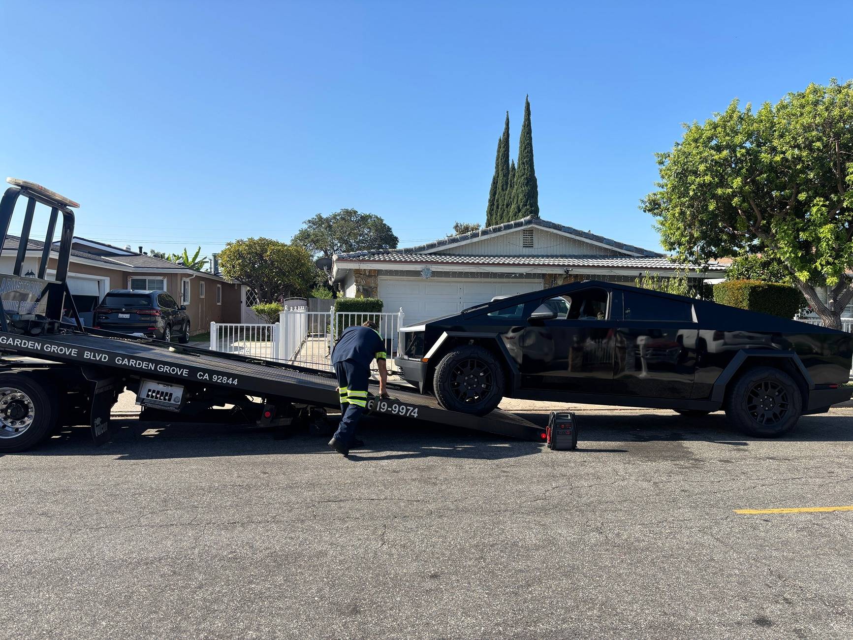 Tesla Cybertruck Our Cybertruck Had The Rear Motor Inverter Issue - Here's What Happened (I was surprised by the FIX) 2024-08-26 09.13.17