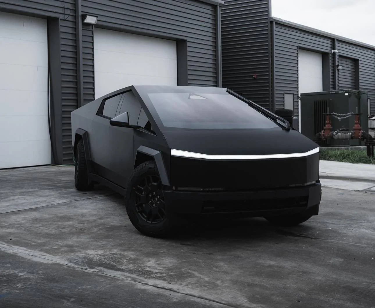 Tesla Cybertruck Pure PPF Frozen Black Cyber Truck IMG_6641