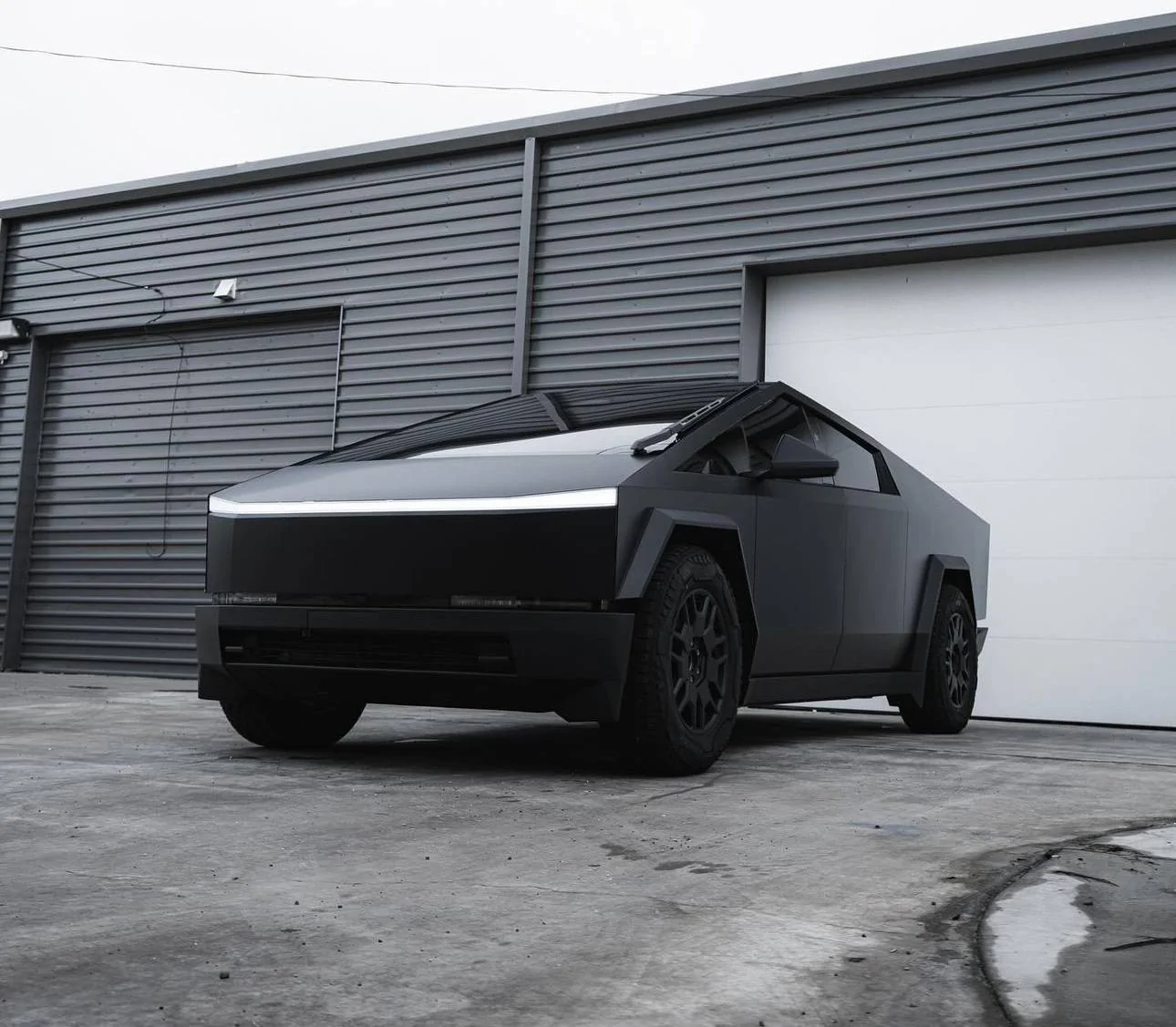 Tesla Cybertruck Pure PPF Frozen Black Cyber Truck IMG_6642