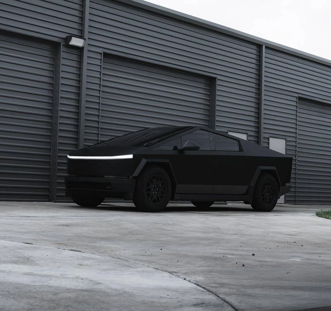 Tesla Cybertruck Pure PPF Frozen Black Cyber Truck IMG_6644