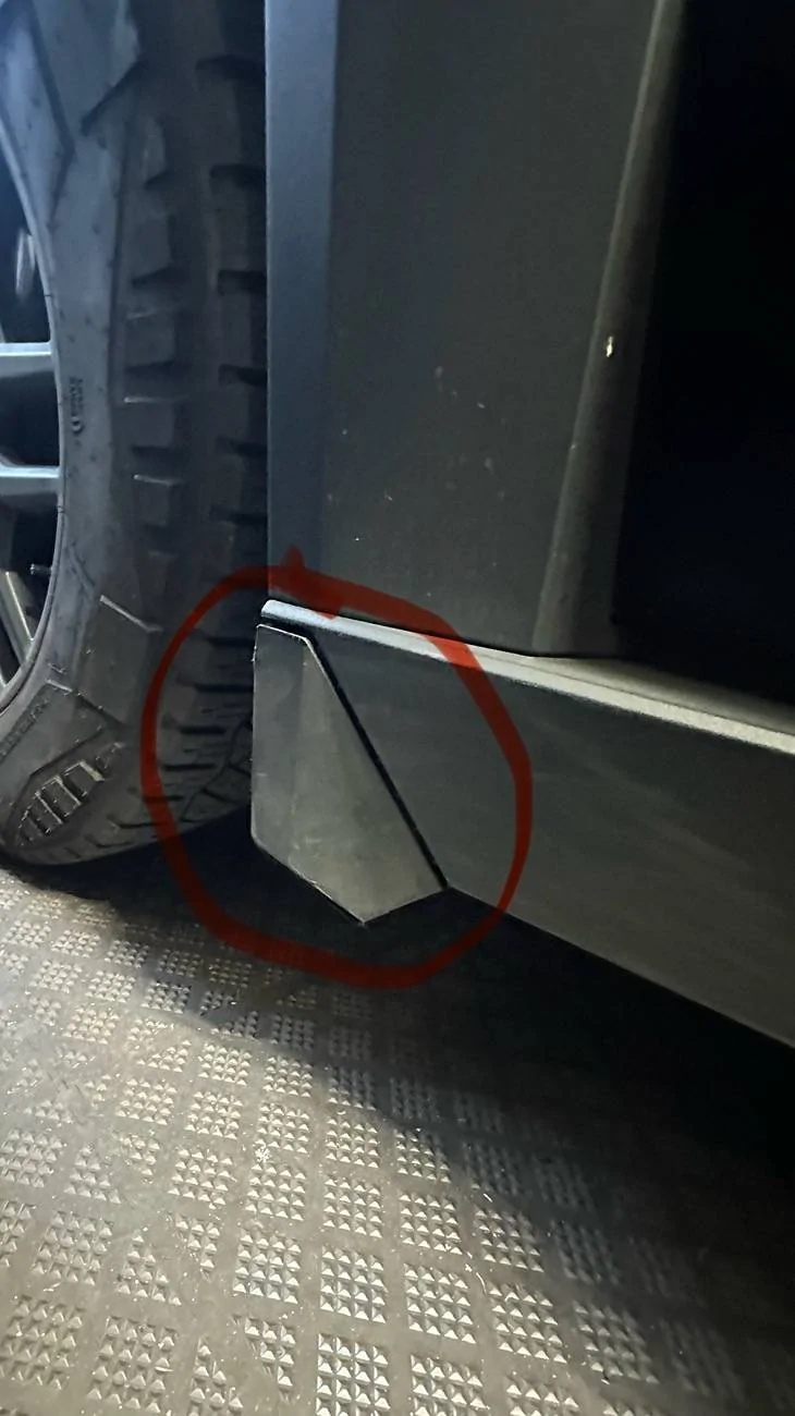 Tesla Cybertruck Need help identifying this trim piece IMG_3934