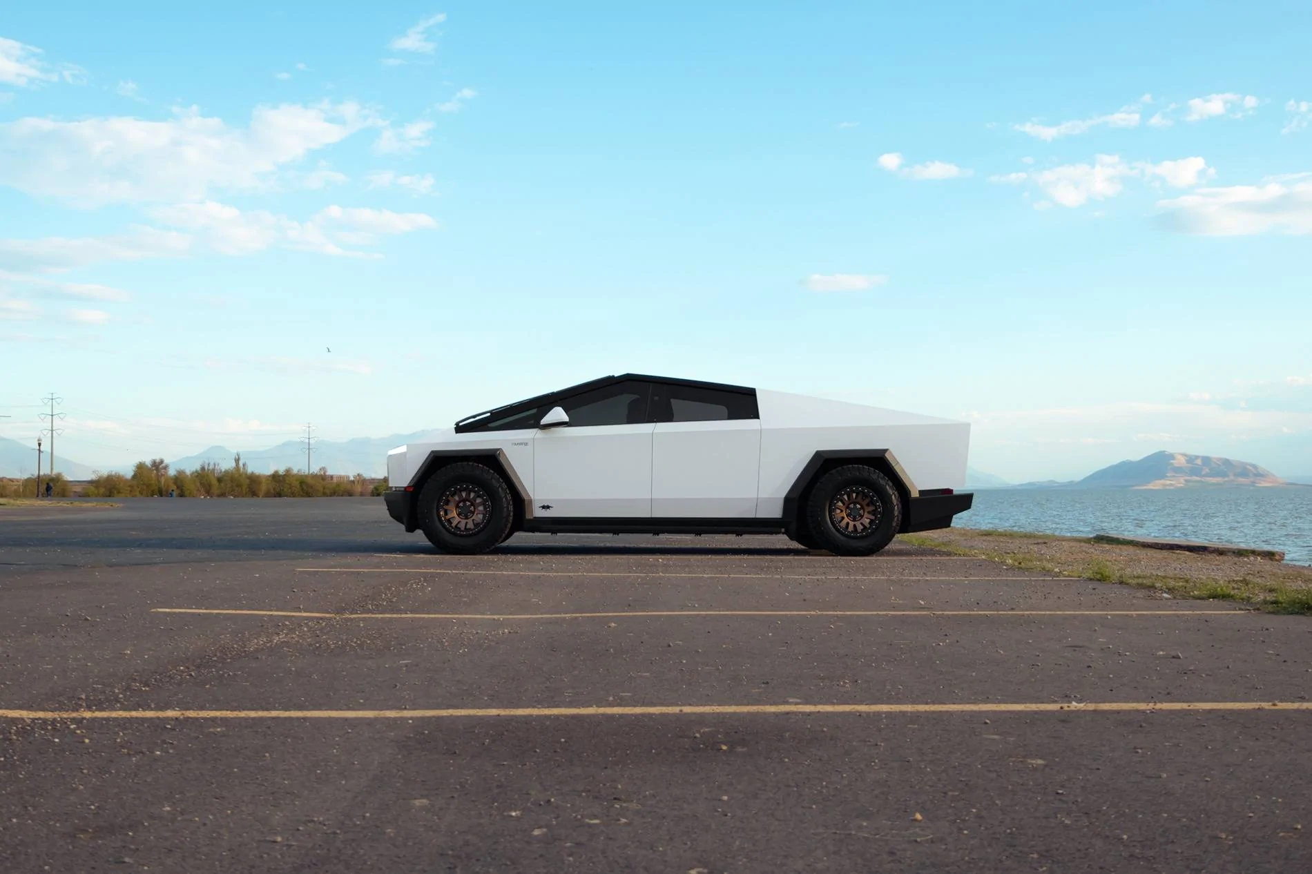 Tesla Cybertruck Customer Highlight: Custom 18" UP-03 Beadlock IMG-13