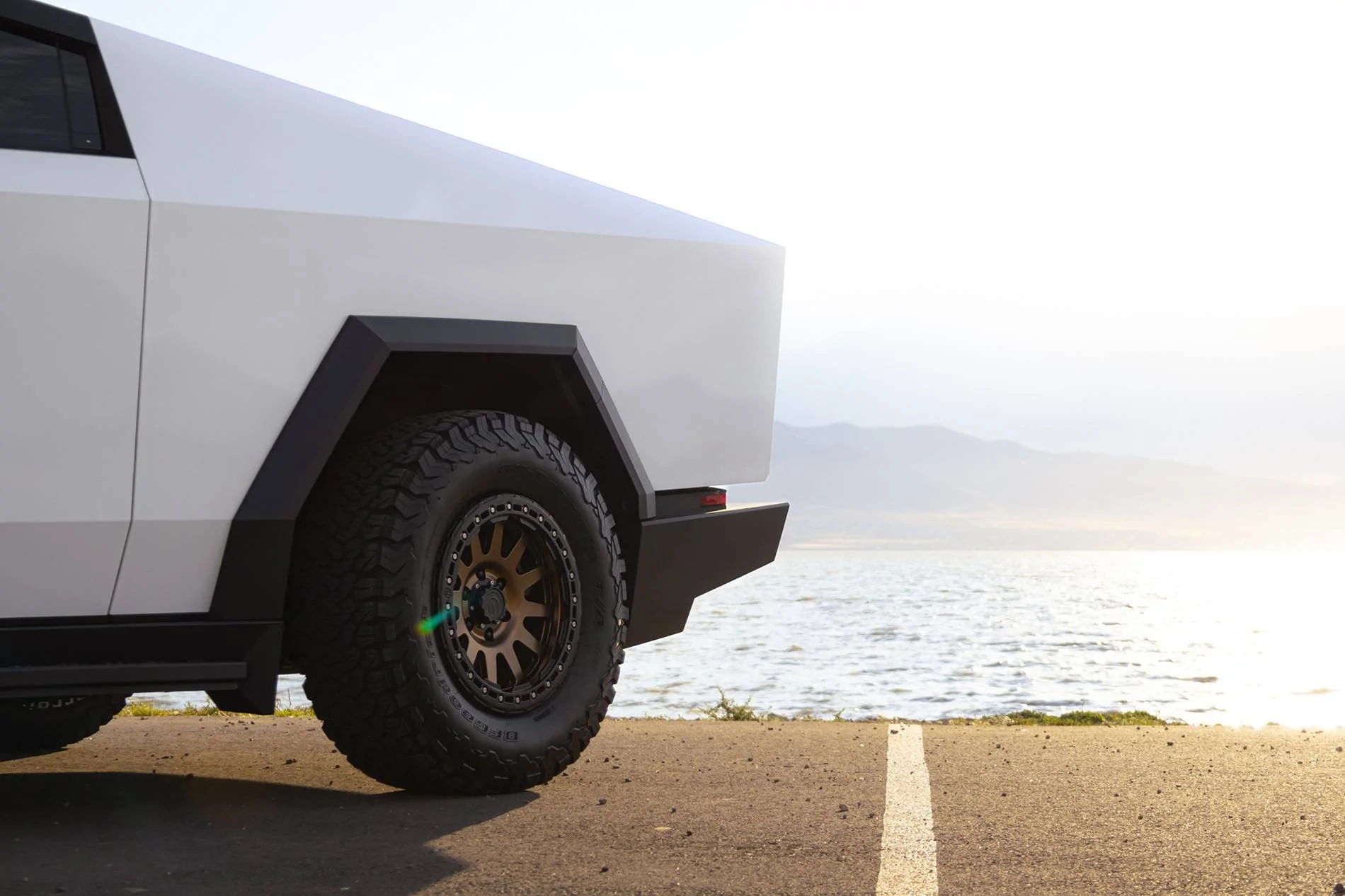 Tesla Cybertruck Customer Highlight: Custom 18" UP-03 Beadlock IMG-8