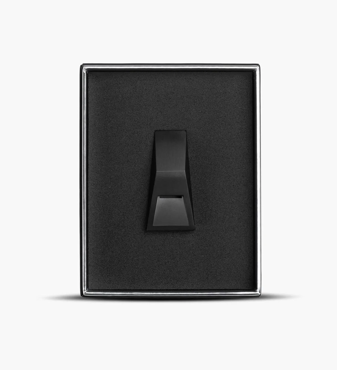Tesla Cybertruck Cyberwhistle Stealth is back in Black! 1996927-00-A_1-2_2000 (1)