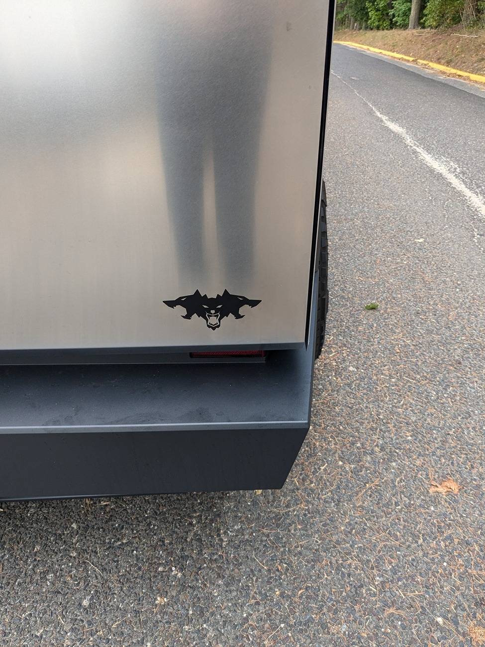 Tesla Cybertruck Cyberbeast waiting room ⏳ 1000011676