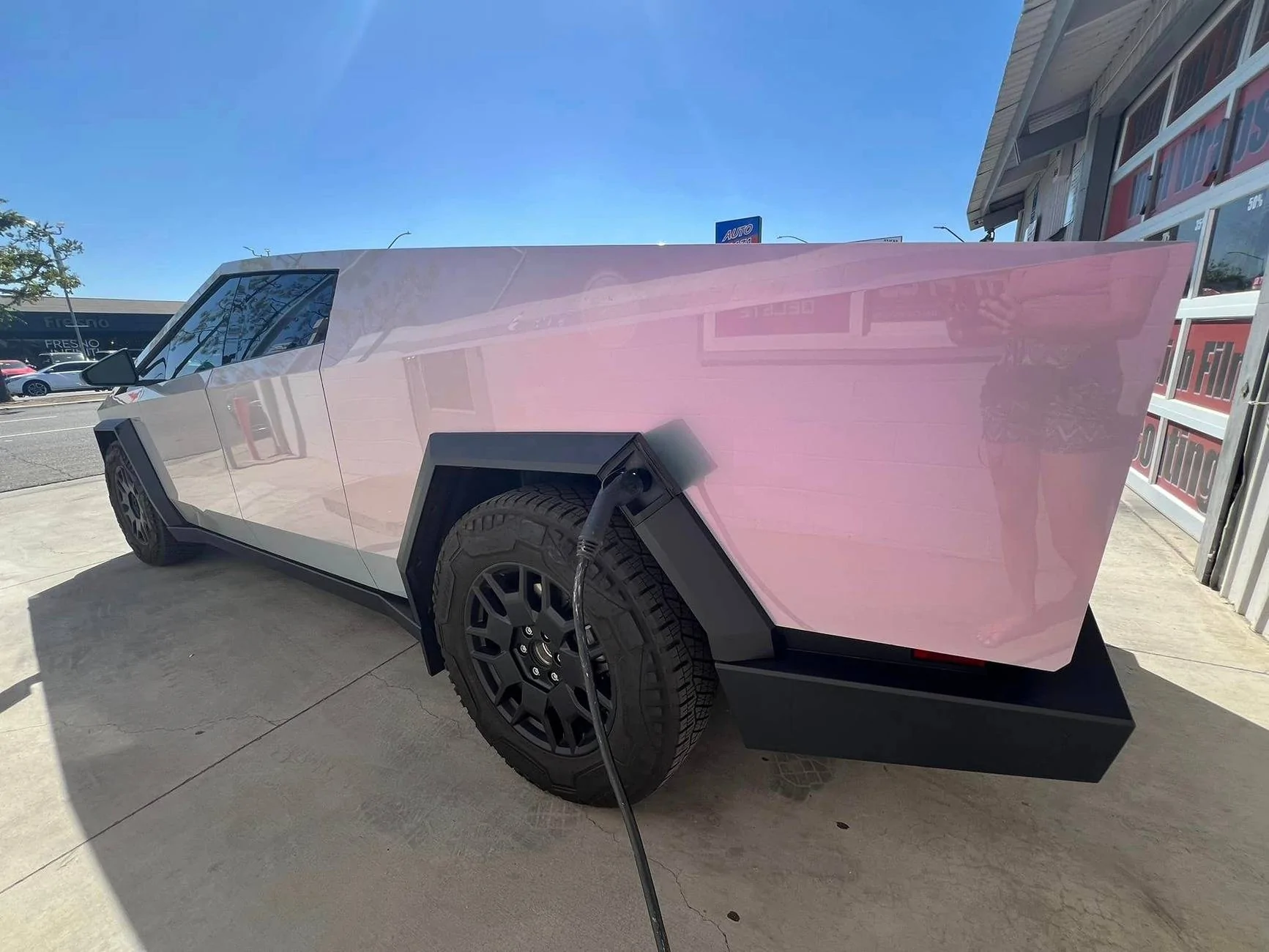 Tesla Cybertruck COLOR SHIFT / FADE / CHAMELEON Vinyl Wrap & PPF Cybertruck -- Photos & Videos opal chalk wrap pure ppf 2