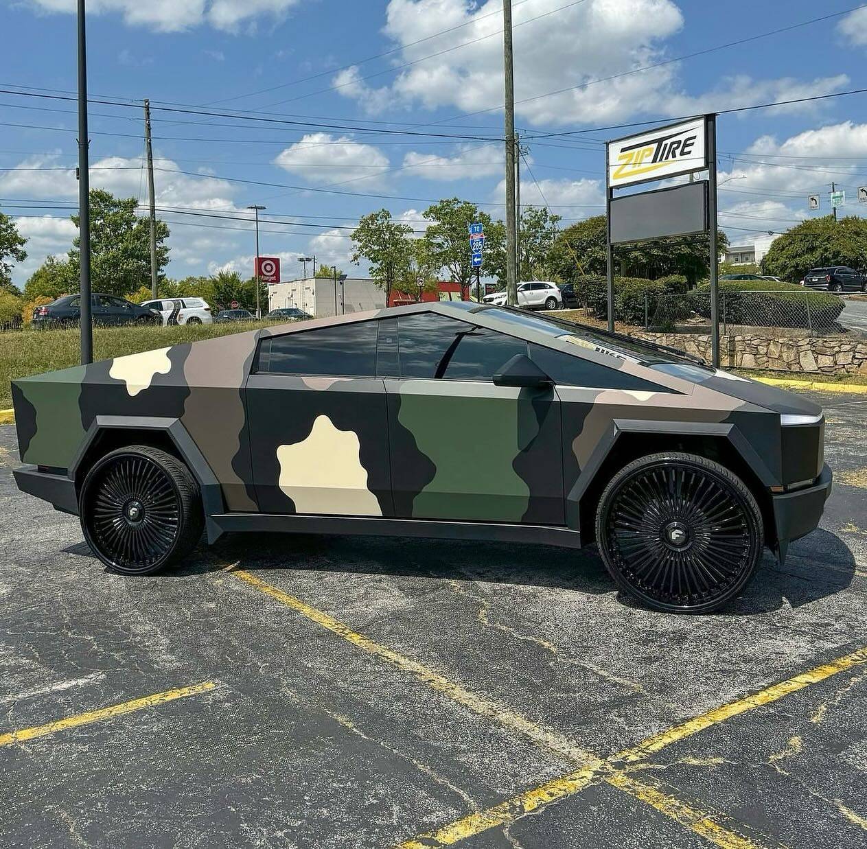 Tesla Cybertruck Camo / Camouflage Vinyl Wrap & PPF Cybertruck -- Photos & Videos Traditional Army Camo Cybertruck 3