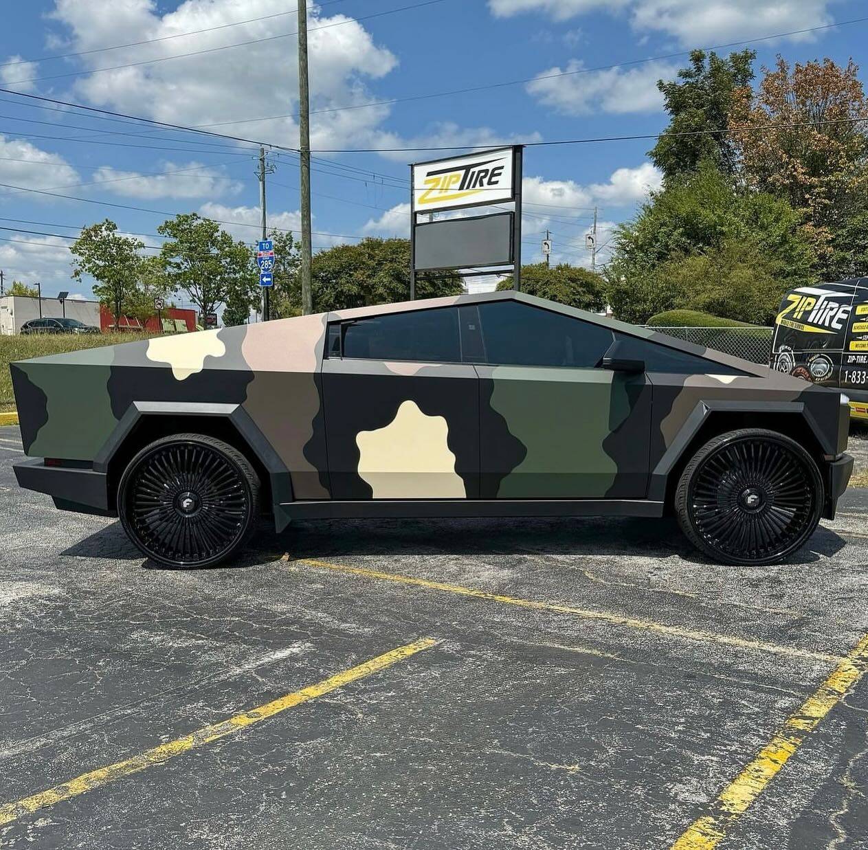 Tesla Cybertruck Camo / Camouflage Vinyl Wrap & PPF Cybertruck -- Photos & Videos Traditional Army Camo Cybertruck 2