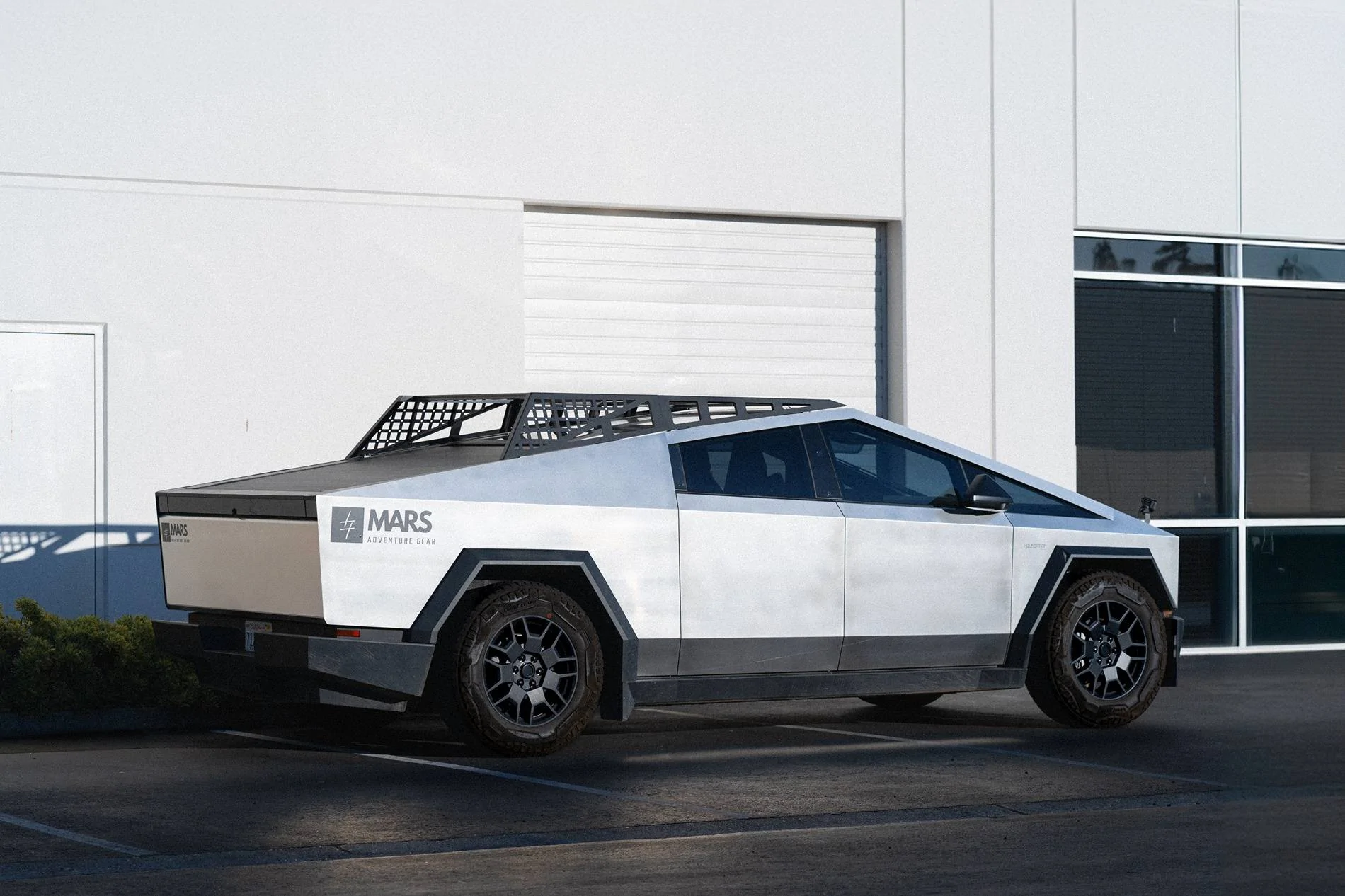 Tesla Cybertruck ALL CYBERTRUCK ACCESSORIES RESTOCKED: Crossbar, Roof Rack, Air Mattress, Cyberlanding Kit, and More! DSC09129-Edit