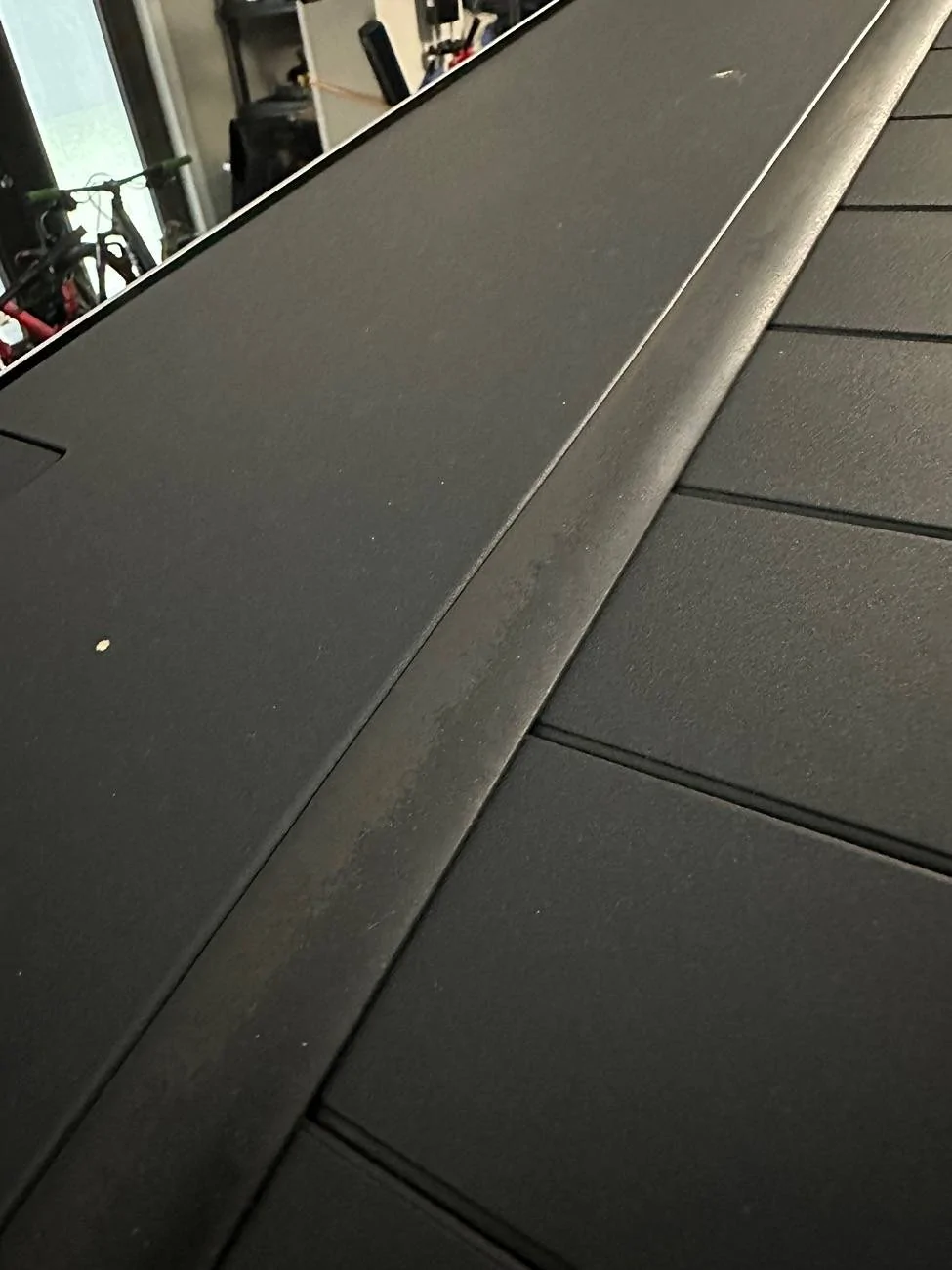 Tesla Cybertruck Weathering of rubber along tonneau cover IMG_7613