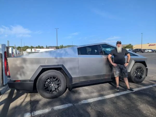 Tesla Cybertruck Cybertruck OWNERS List & Stats [Add Yours]! ✍🏻 image000002.jpg