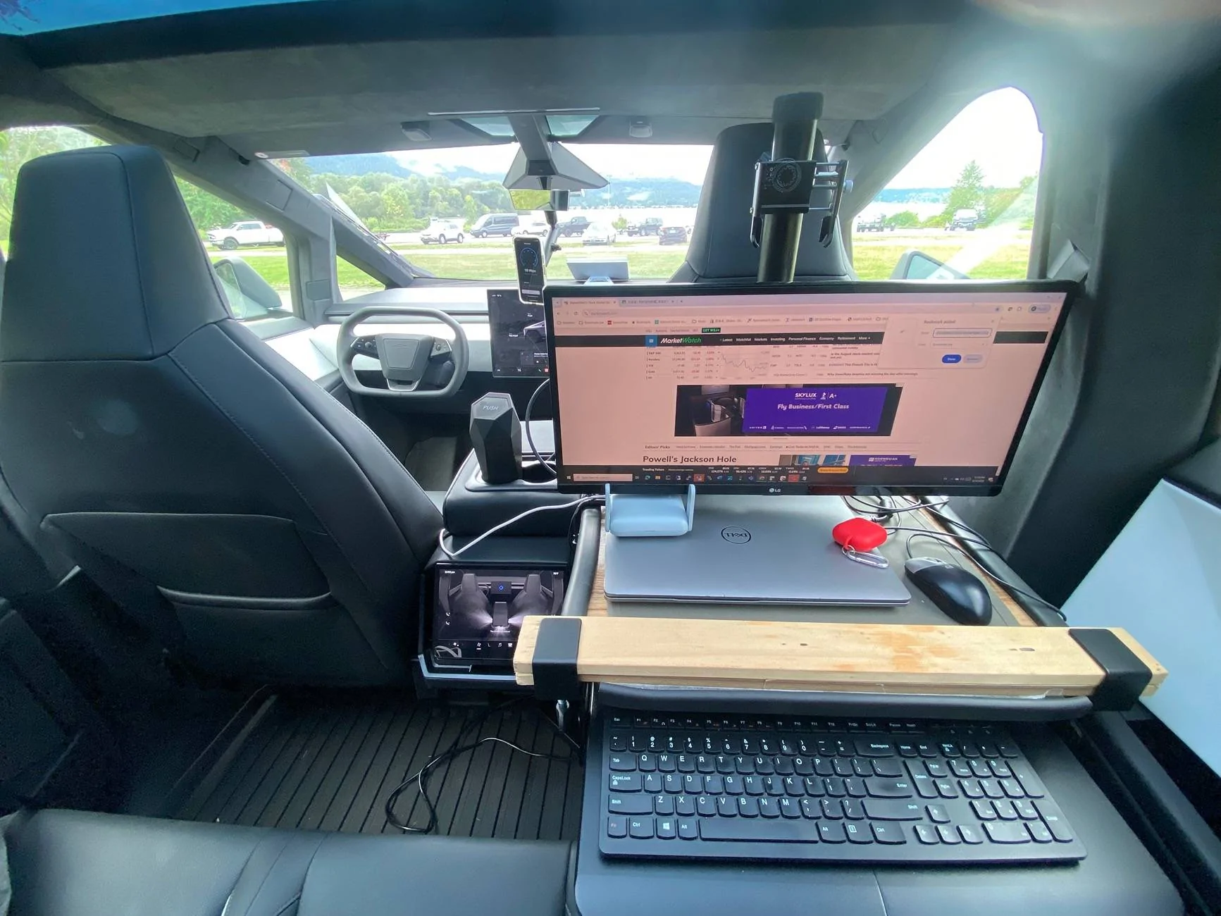 Tesla Cybertruck Starlink Installs on Cybertruck - Post Yours! 🛰️ IMG_6989