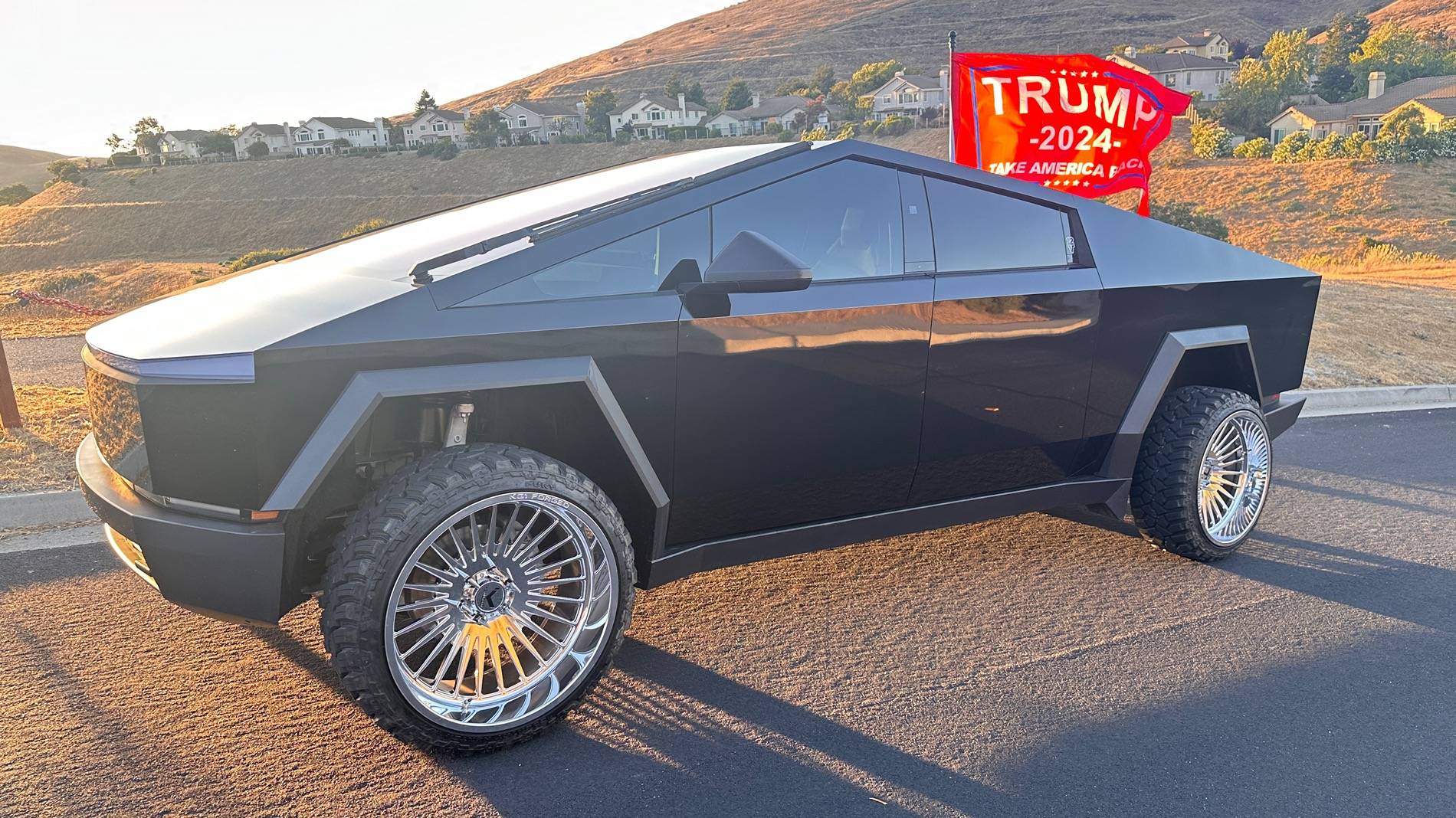 Tesla Cybertruck Cybertruck Aftermarket Wheels & Tires Photos + Info Compilation IMG_5451