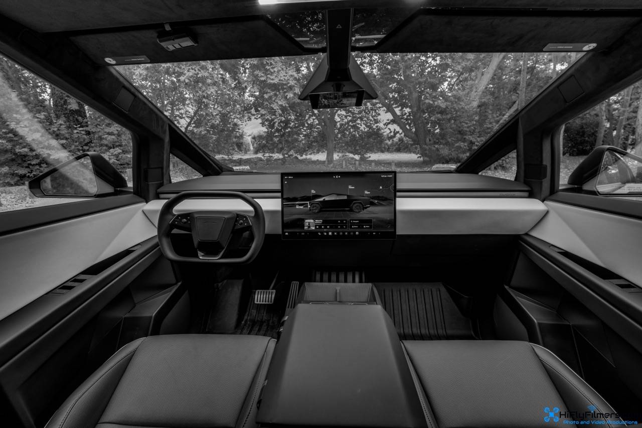 Tesla Cybertruck CAUTION!!! PRO PHOTOGRAPHER IS OBSESSED!!! Jase's Cyber-9 Lar