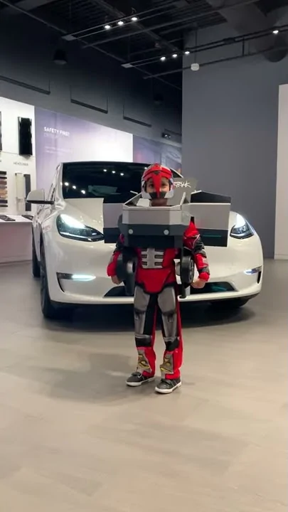Tesla Cybertruck 🎃 Halloween Cybertrucks! 👻 hq720_2