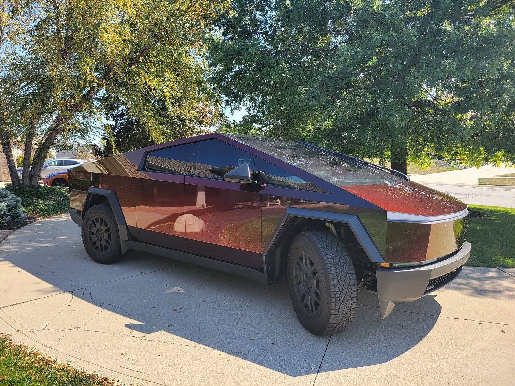 Tesla Cybertruck COLOR SHIFT / FADE / CHAMELEON Vinyl Wrap & PPF Cybertruck -- Photos & Videos Flexishield Assassin Red Wrap 5