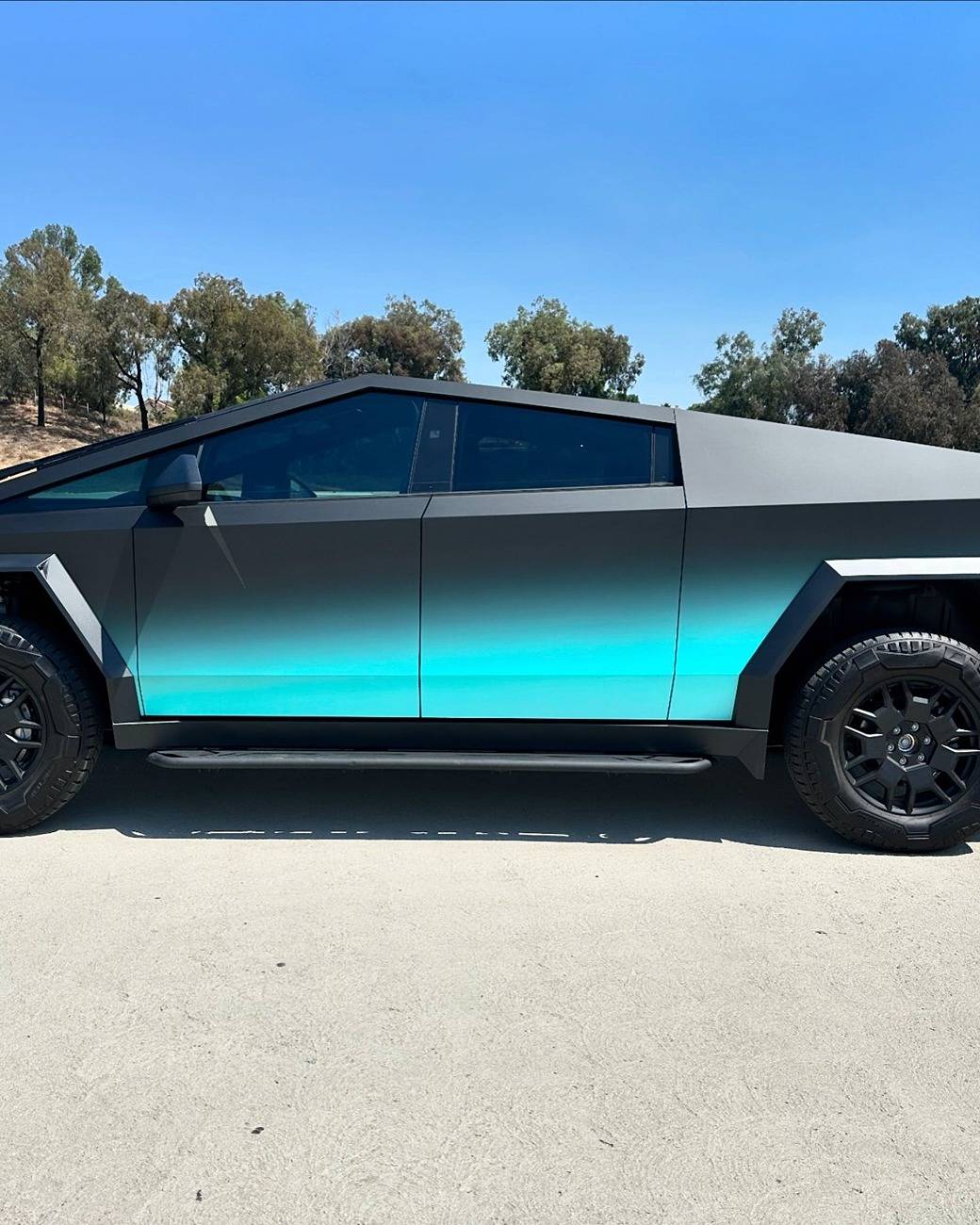 Tesla Cybertruck COLOR SHIFT / FADE / CHAMELEON Vinyl Wrap & PPF Cybertruck -- Photos & Videos cybertruck black to bright teal fade wrap weprint 1