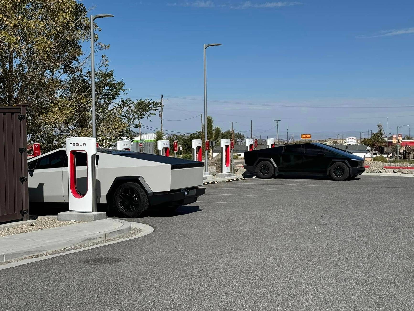 Tesla Cybertruck WHITE Vinyl Wrap & PPF Cybertruck -- Photos & Videos white vs black cybertruck wra