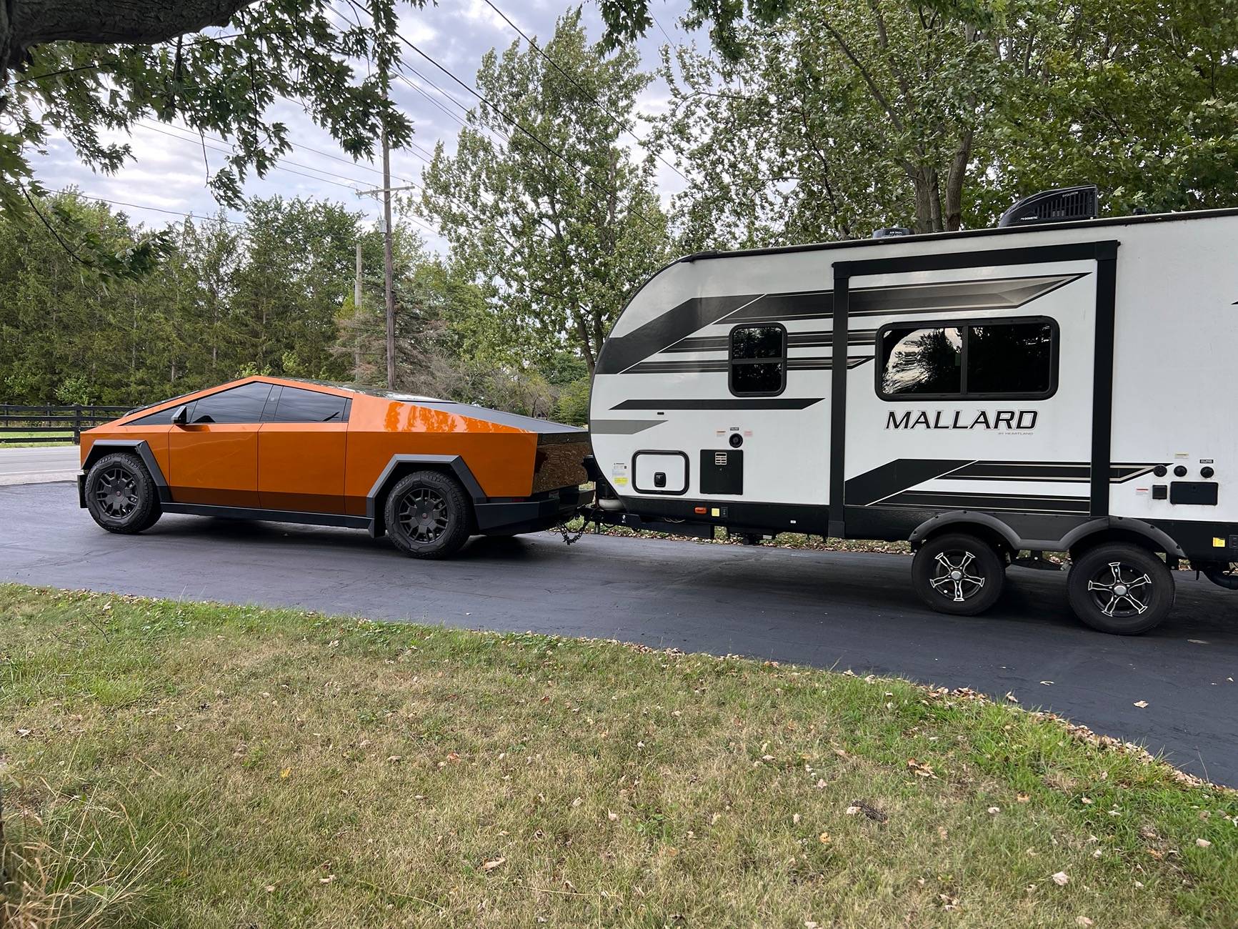 Tesla Cybertruck 🎃 Halloween Cybertrucks! 👻 C24ED7F3-FB98-429A-8EC5-0B01DE10ABCD