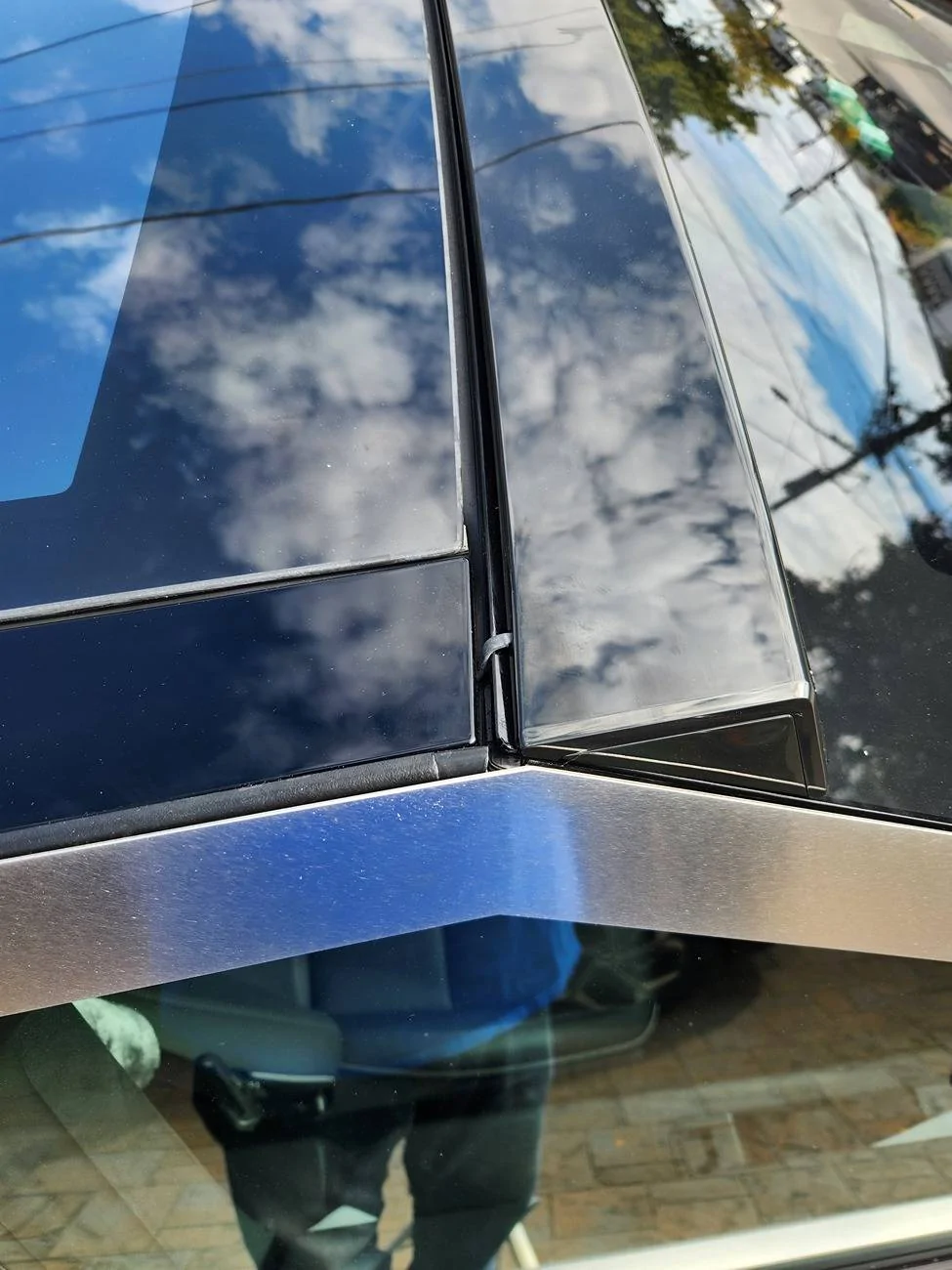 Tesla Cybertruck Offroad Light Bar Installed by Service Center! Menu first look: Ditch Lights & Flood Flights functions 20240920_110552