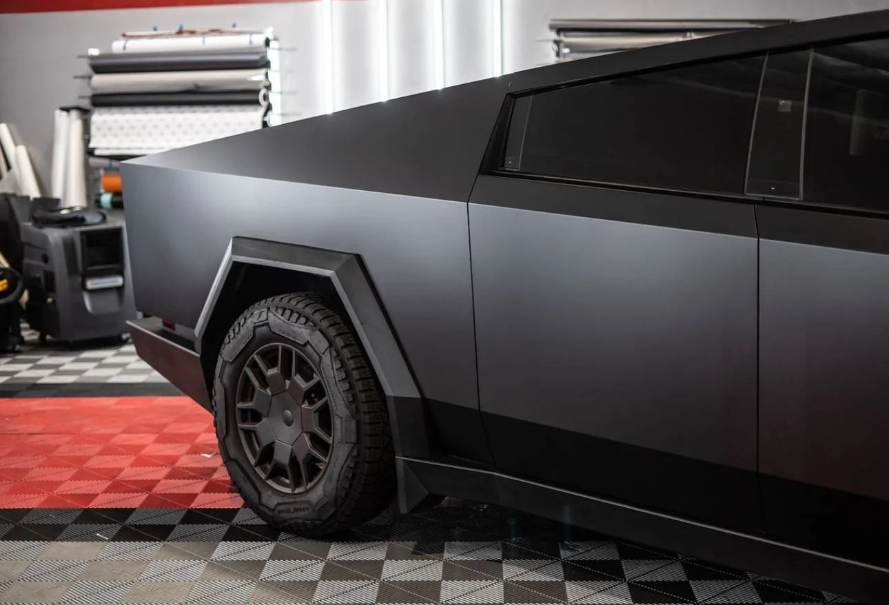 Tesla Cybertruck BLACK Vinyl Wrap & PPF Cybertruck -- Photos & Videos IMG_7036