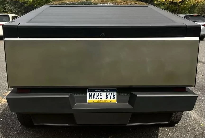 Tesla Cybertruck Custom license plate / vanity plate name for your Cybertruck? IMG_6245