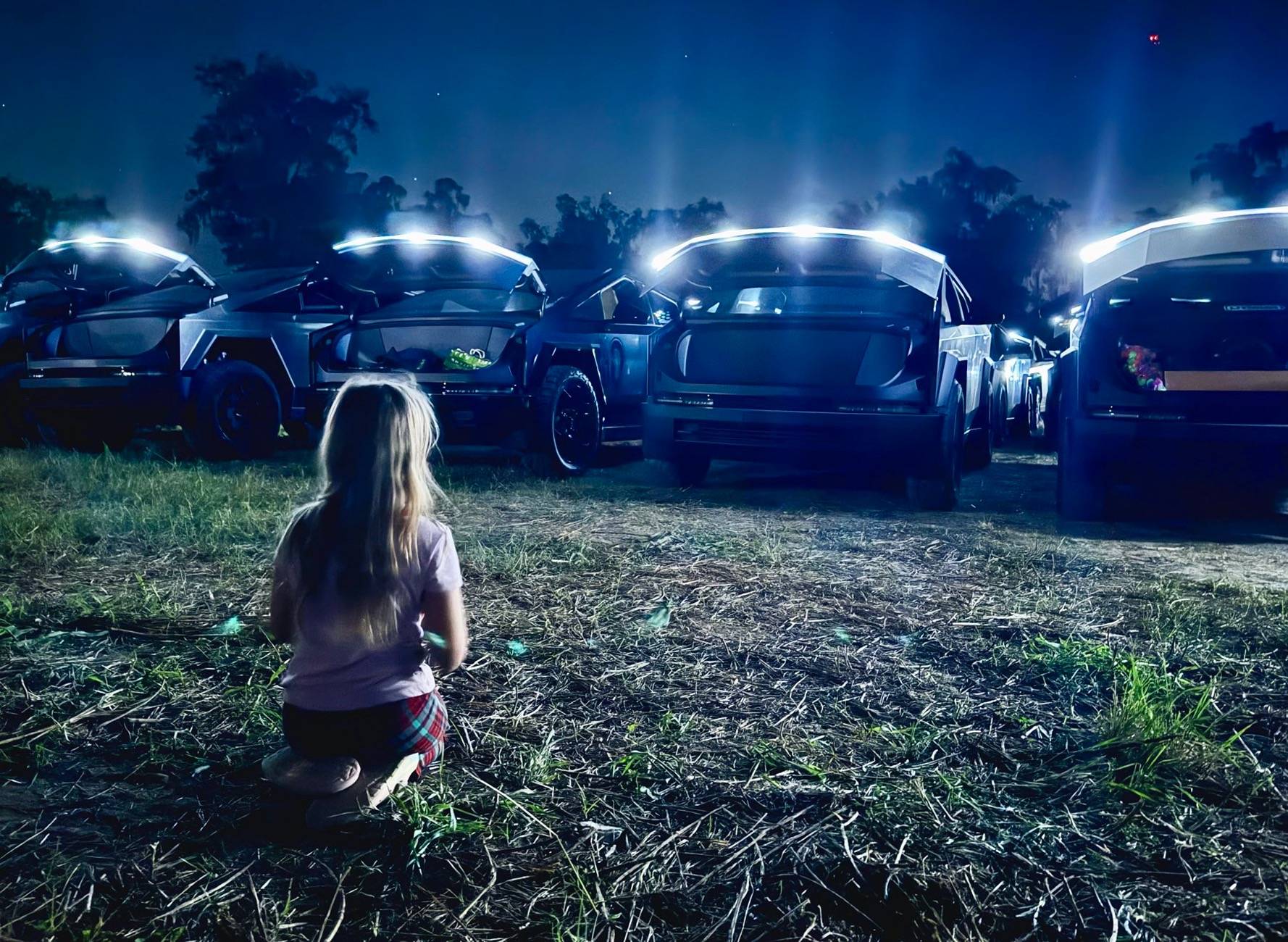 Tesla Cybertruck New Record: 78 Cybertrucks Lightshow to Kanye’s 'All of the Lights' at Cyberfest Florida! IMG_3482