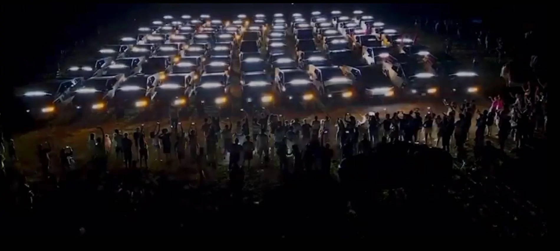 Tesla Cybertruck New Record: 78 Cybertrucks Lightshow to Kanye’s 'All of the Lights' at Cyberfest Florida! IMG_3492