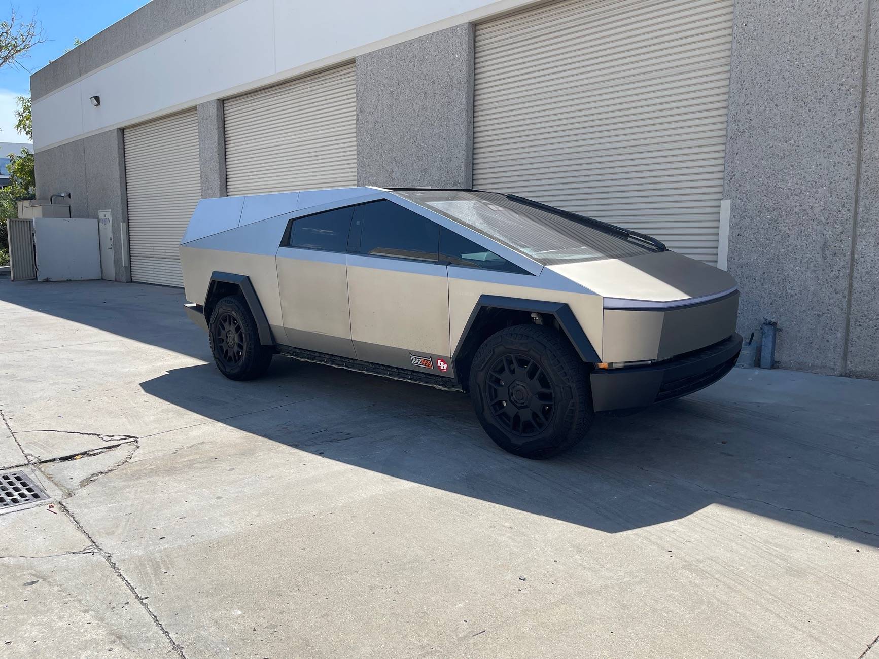 Camper shell (enclosed) options? | Tesla Cybertruck Forum - Cybertruck ...