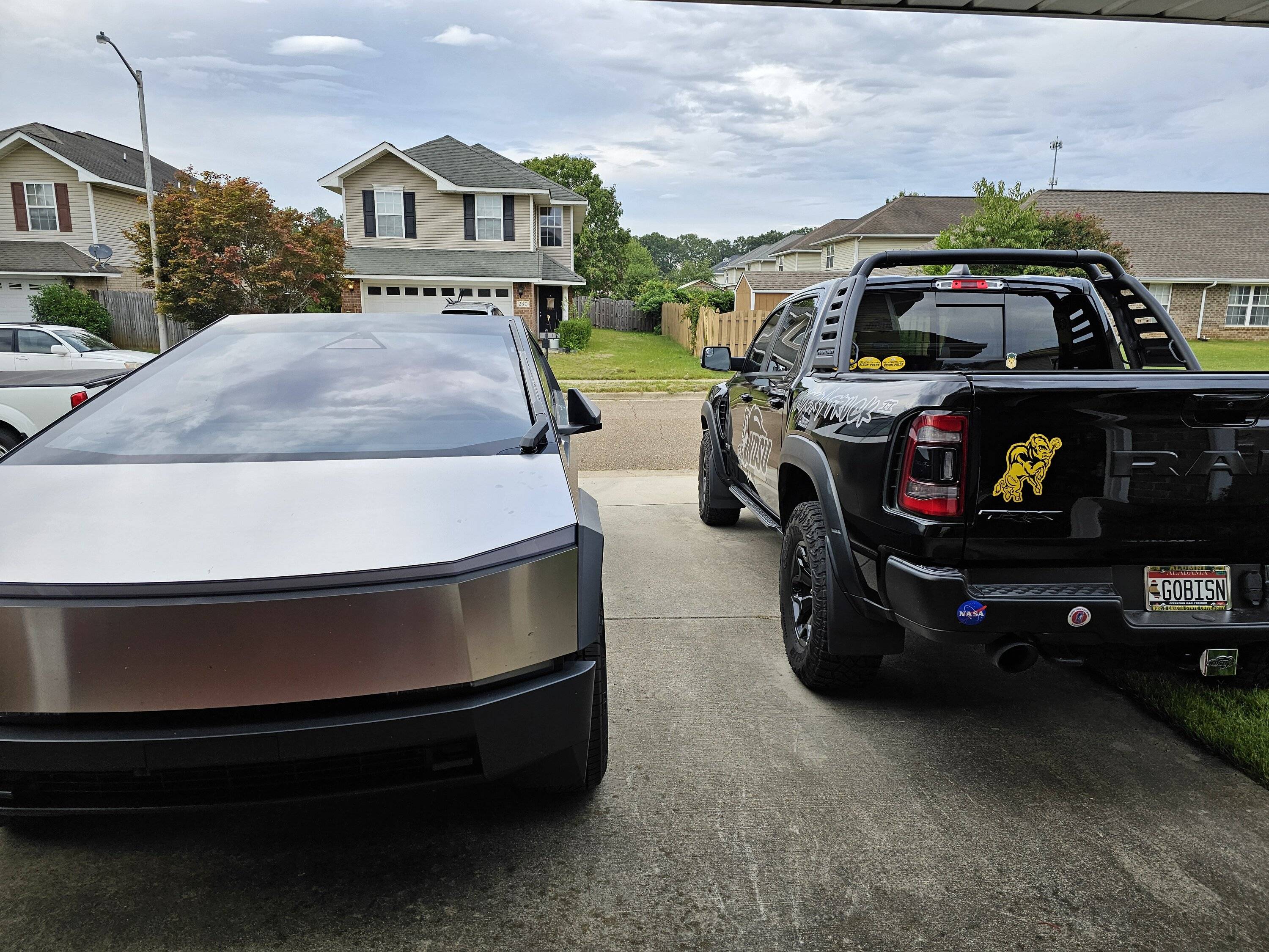 Tesla Cybertruck 2 weeks in - Cyberbeast impressions 20240906_174503