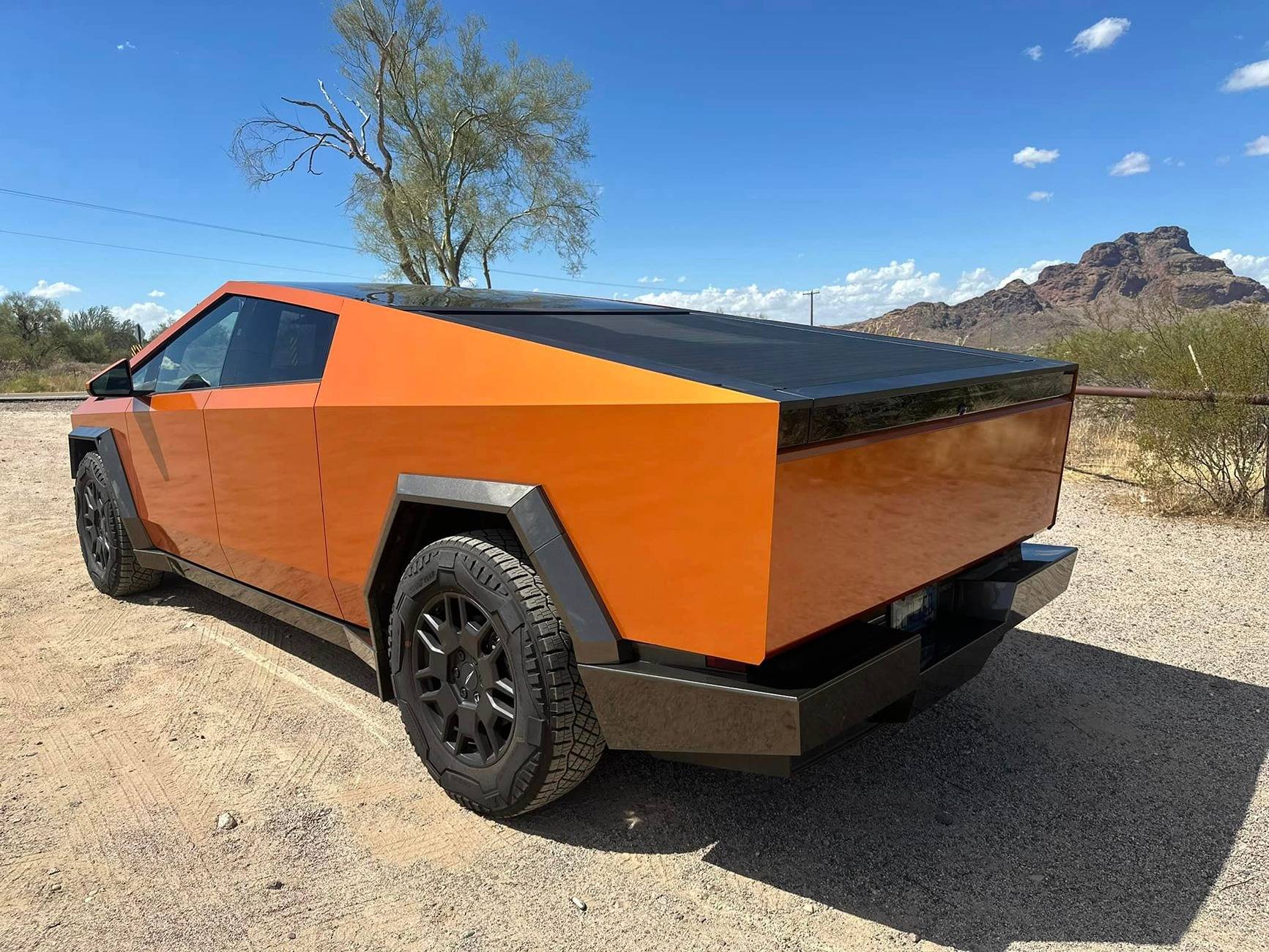 Tesla Cybertruck ORANGE Vinyl Wrap & PPF Cybertruck -- Photos & Videos Burnt Orange Vinyl Wrap PPF Cybertruck 2