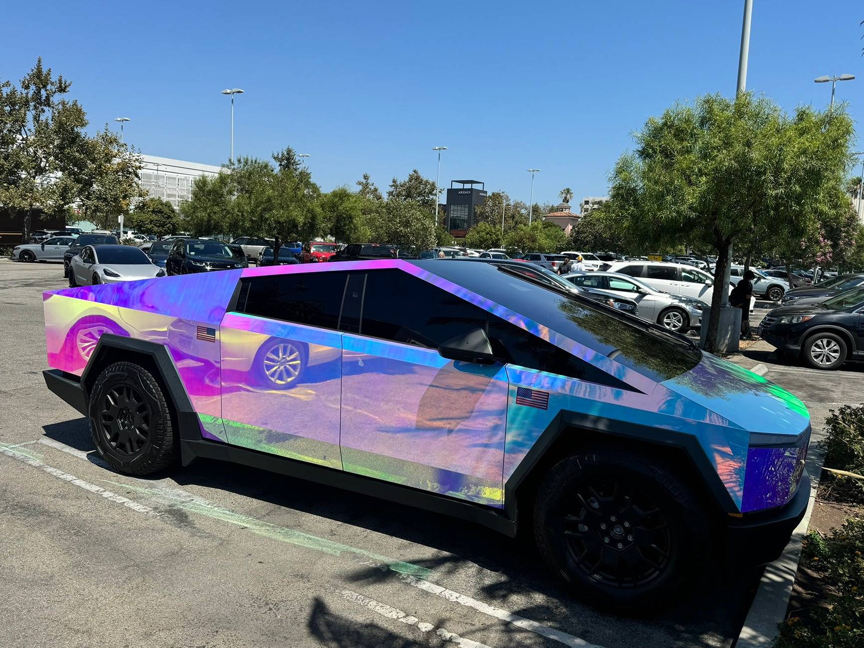 Tesla Cybertruck COLOR SHIFT / FADE / CHAMELEON Vinyl Wrap & PPF Cybertruck -- Photos & Videos Rainbow Chrome Cybertruck 2