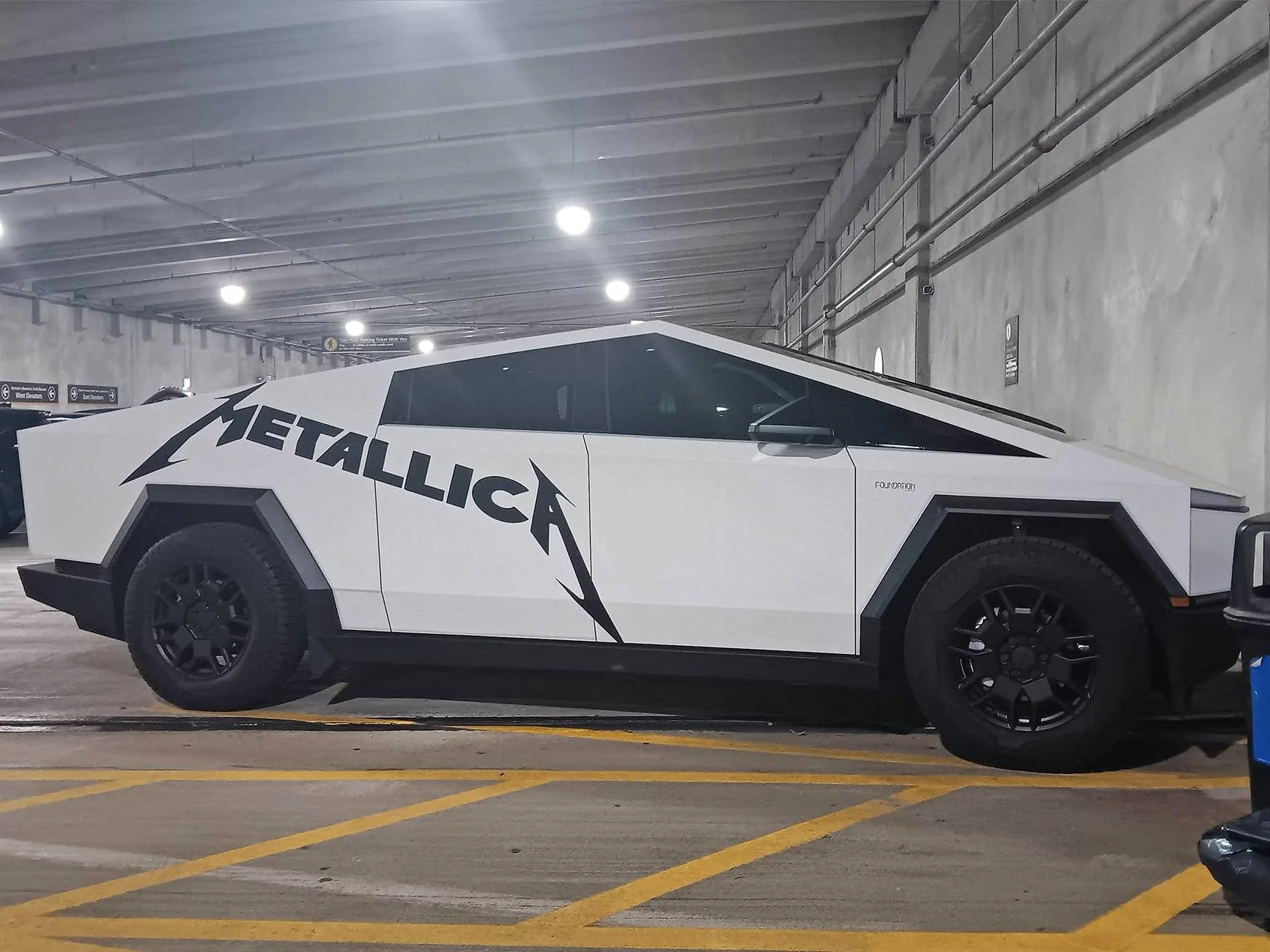 Tesla Cybertruck CUSTOM GRAPHICS / DESIGN / THEME Vinyl Wrap & PPF Cybertruck -- Photos & Videos metallica cybertruck