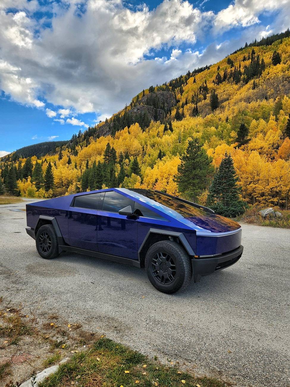 Tesla Cybertruck BLUE / BLURPLE / PURPLE Vinyl Wrap & PPF Cybertruck -- Photos & Videos gloss blue tesla cybertruck