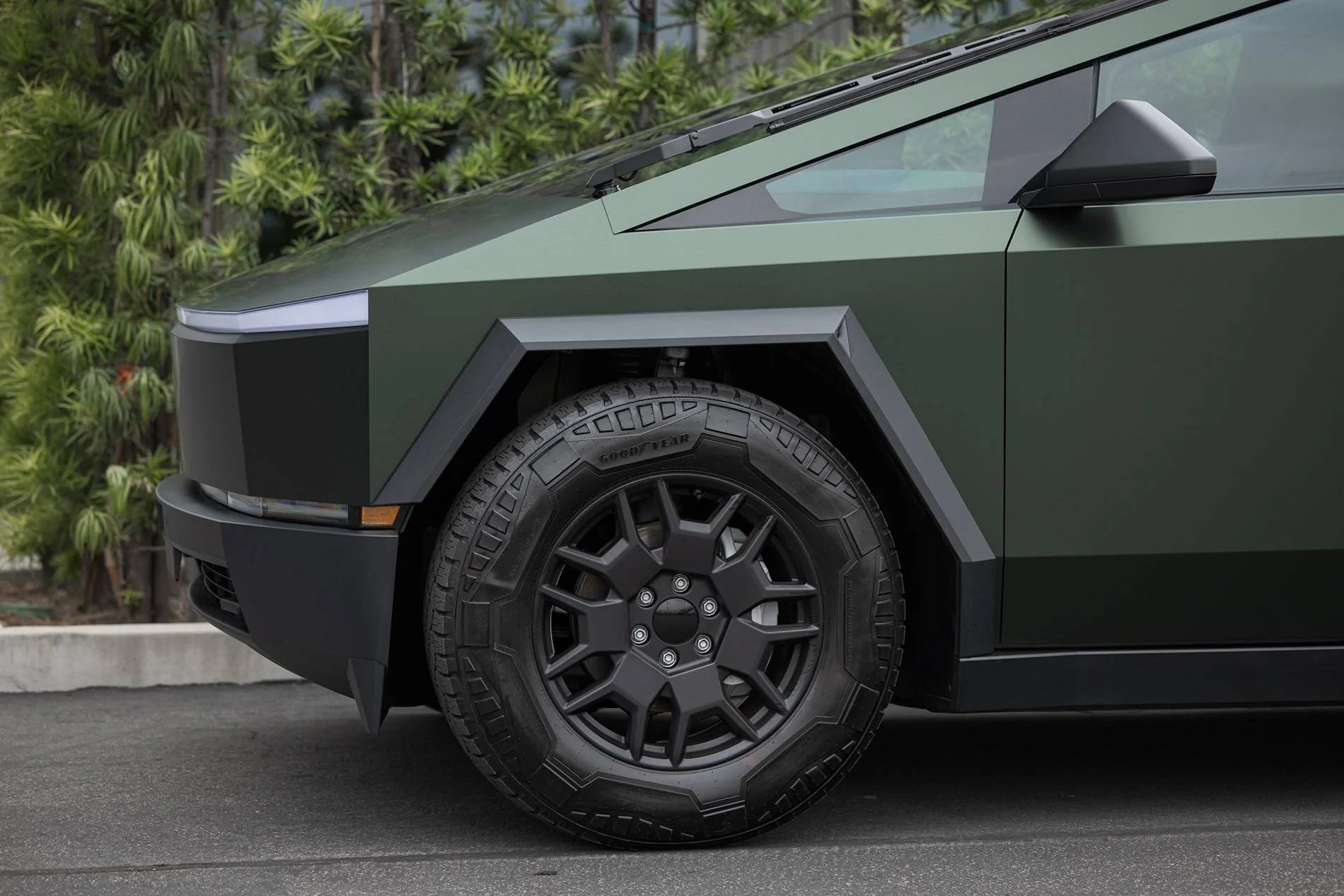 Tesla Cybertruck GREEN Vinyl Wrap & PPF Cybertruck -- Photos & Videos Pure PPF Satin Forest Green color PPF wrap Cybertruck 3