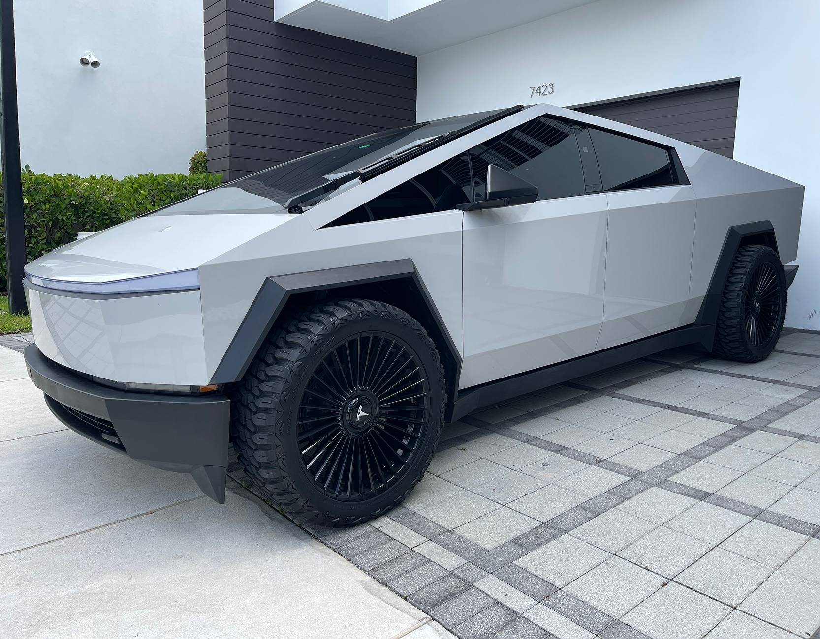 Tesla Cybertruck GREY / GRAY Vinyl Wrap & PPF Cybertruck -- Photos & Videos IMG_2459