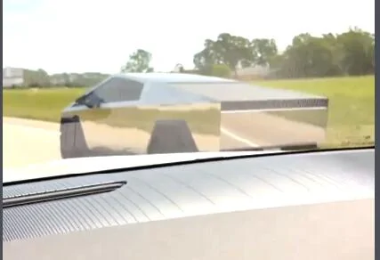 Tesla Cybertruck Polished Mirror Chrome Cybertruck w/ Black Aftermarket Dish Wheels (Action Video) 🤩 1727215764585-ff
