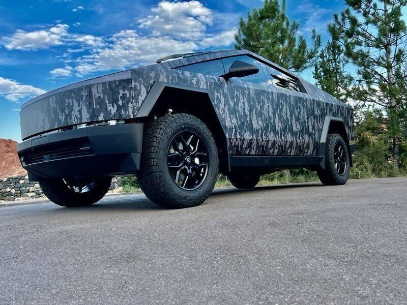 Tesla Cybertruck Camo / Camouflage Vinyl Wrap & PPF Cybertruck -- Photos & Videos File (10)
