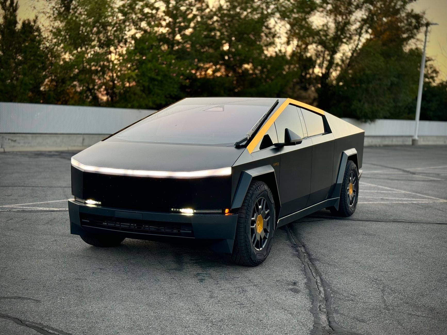 Tesla Cybertruck Daily random Cybertruck photos thread - Post Yours! 📸 🤳 IMG_1022