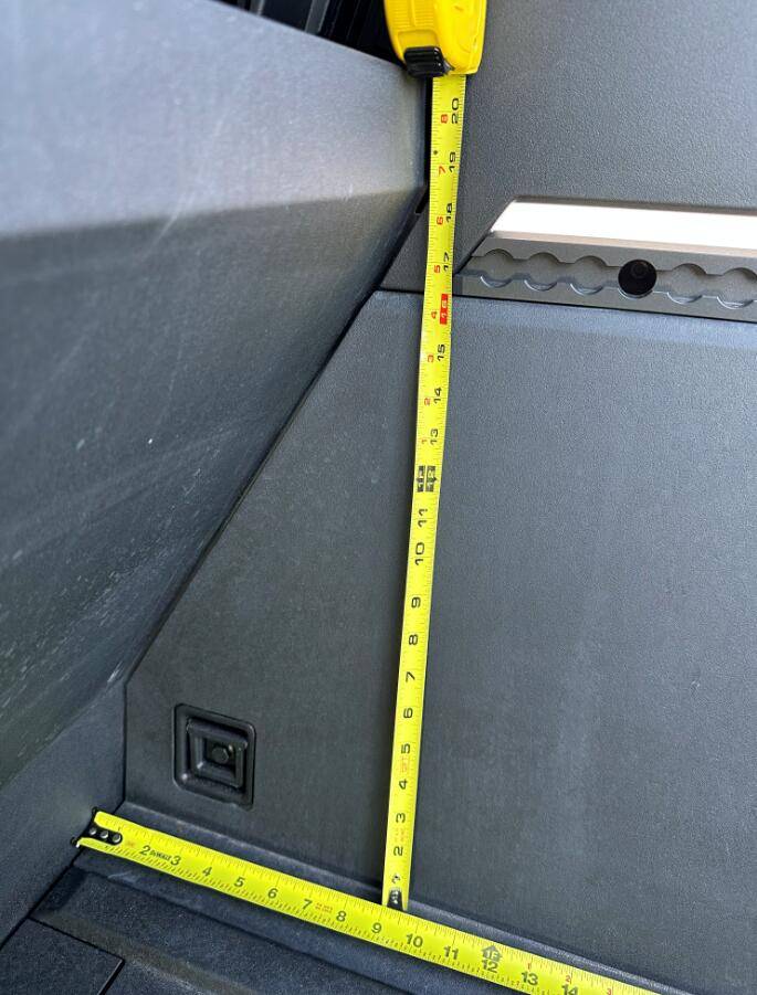 Tesla Cybertruck About that Overhang… 1727477255714-jy