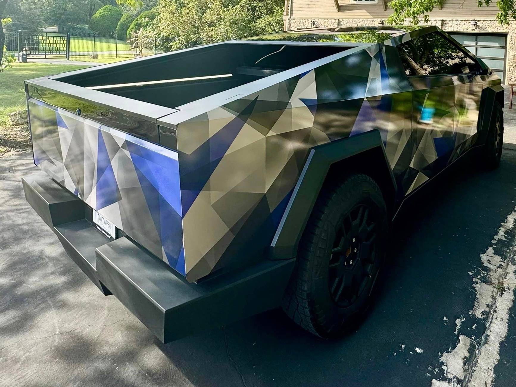 Tesla Cybertruck CUSTOM GRAPHICS / DESIGN / THEME Vinyl Wrap & PPF Cybertruck -- Photos & Videos 461427980_845008537823823_7680387024550334364_n