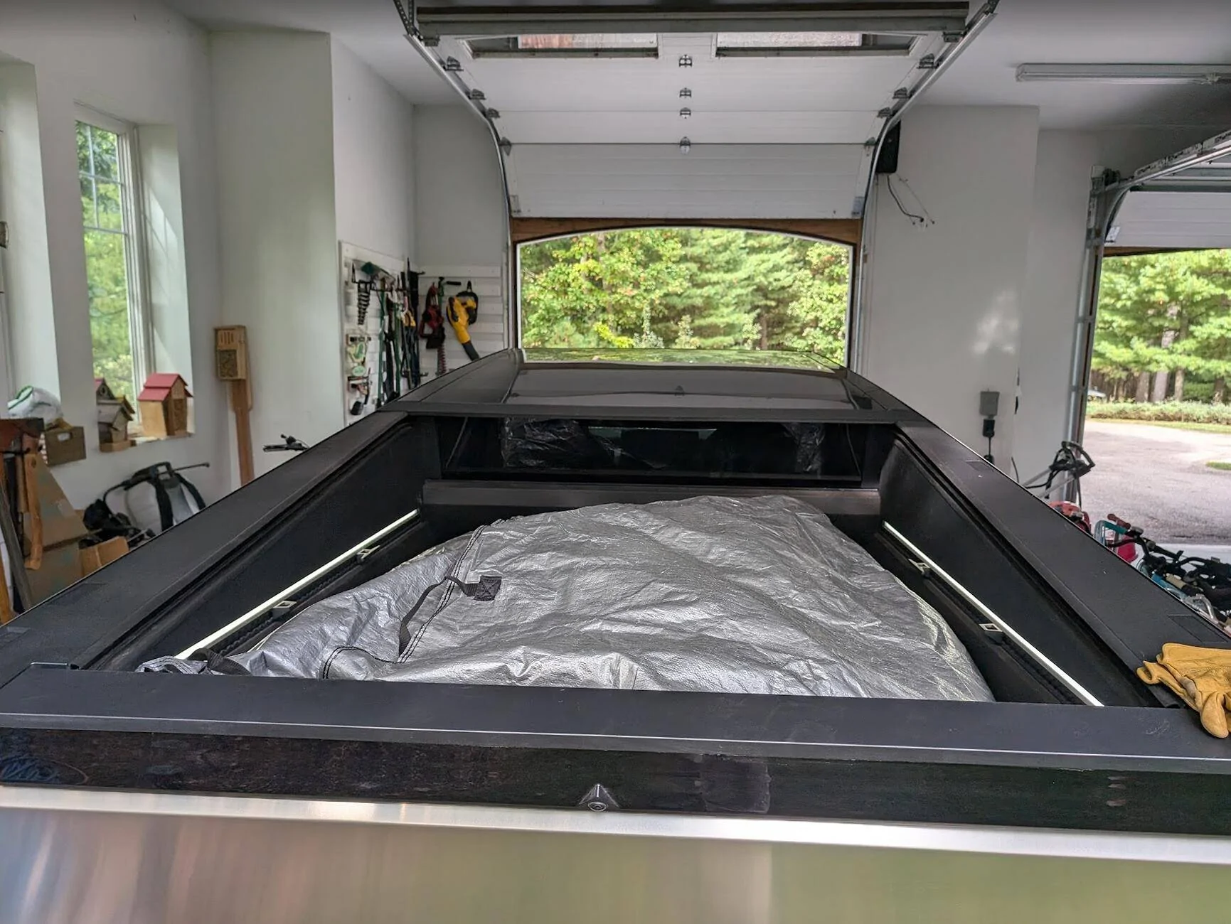 Tesla Cybertruck Nice Truck Bed Tarp for Hauling 1727612535104-0j